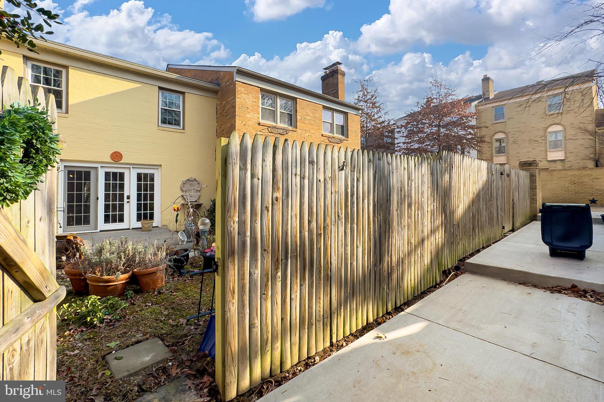 HALLCREST HEIGHTS - Residential Lease