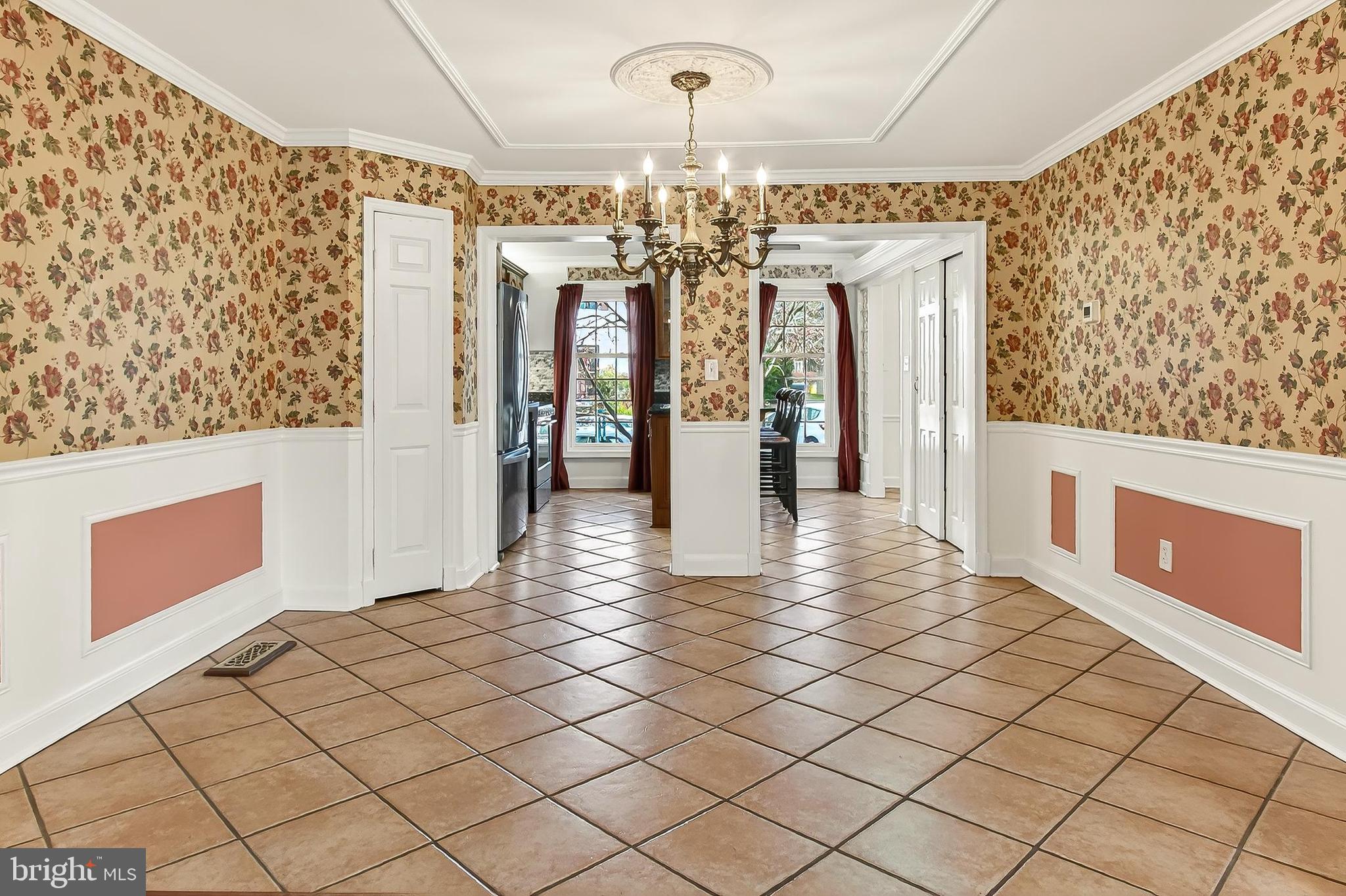 HALLCREST HEIGHTS - Residential Lease