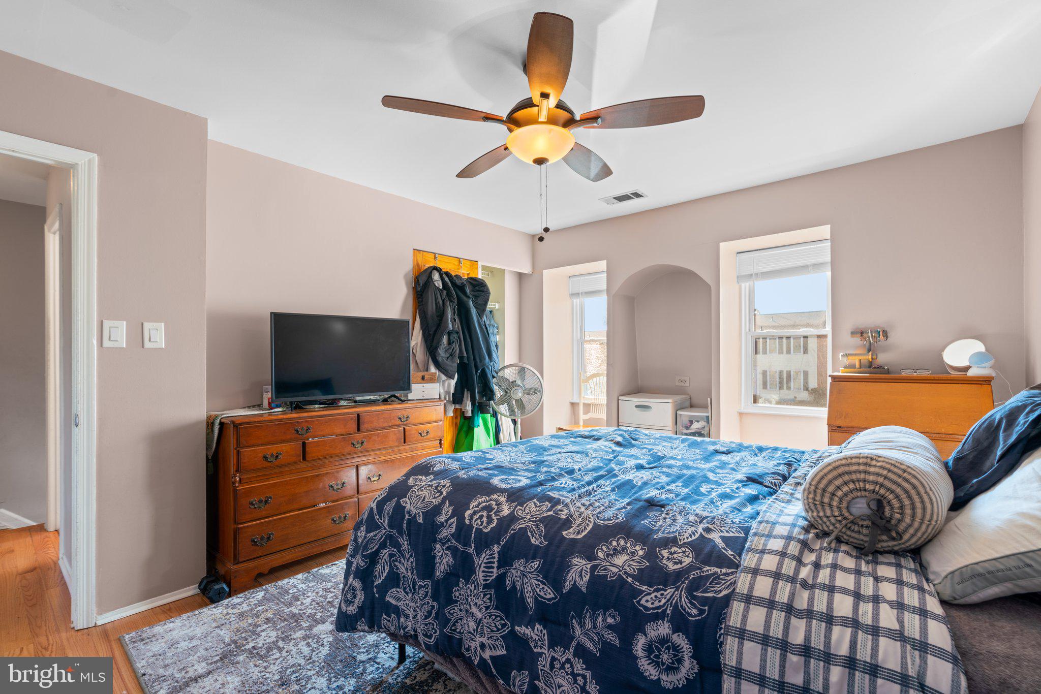 MIDDLEBROOK COMMONS - Residential