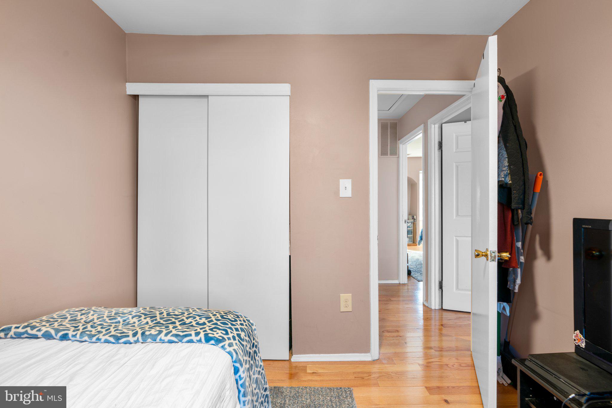 MIDDLEBROOK COMMONS - Residential