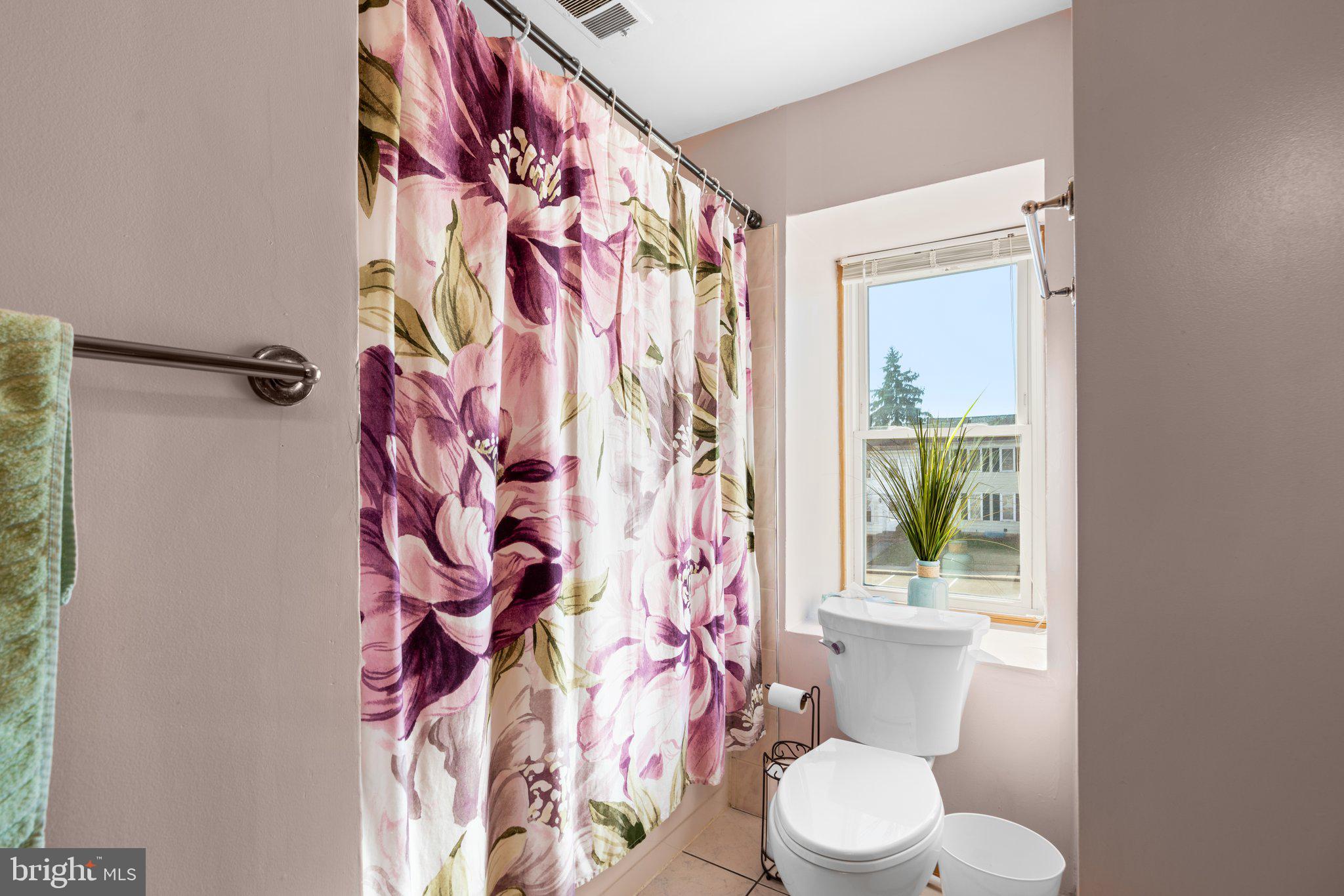 MIDDLEBROOK COMMONS - Residential