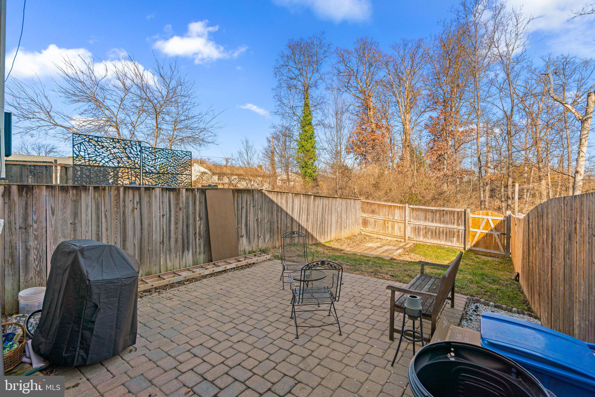 MIDDLEBROOK COMMONS - Residential