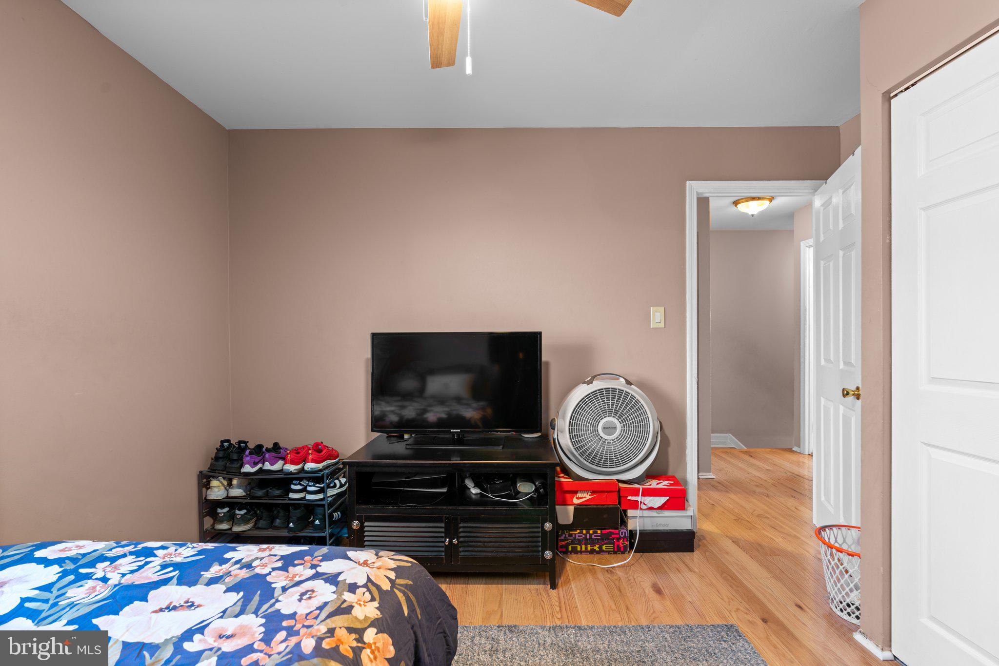 MIDDLEBROOK COMMONS - Residential