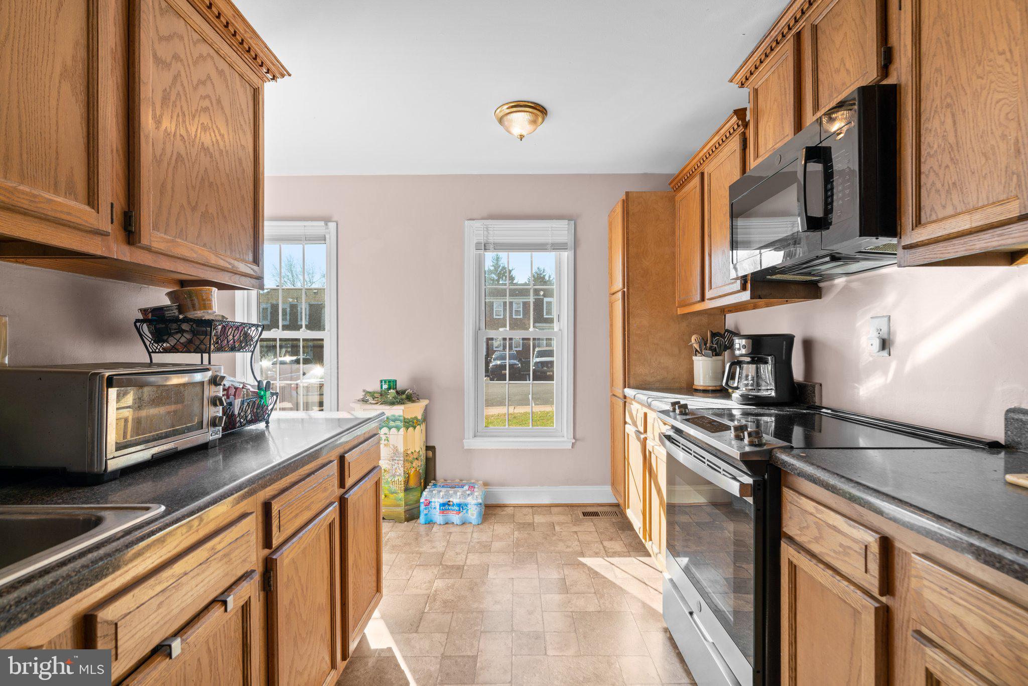 MIDDLEBROOK COMMONS - Residential