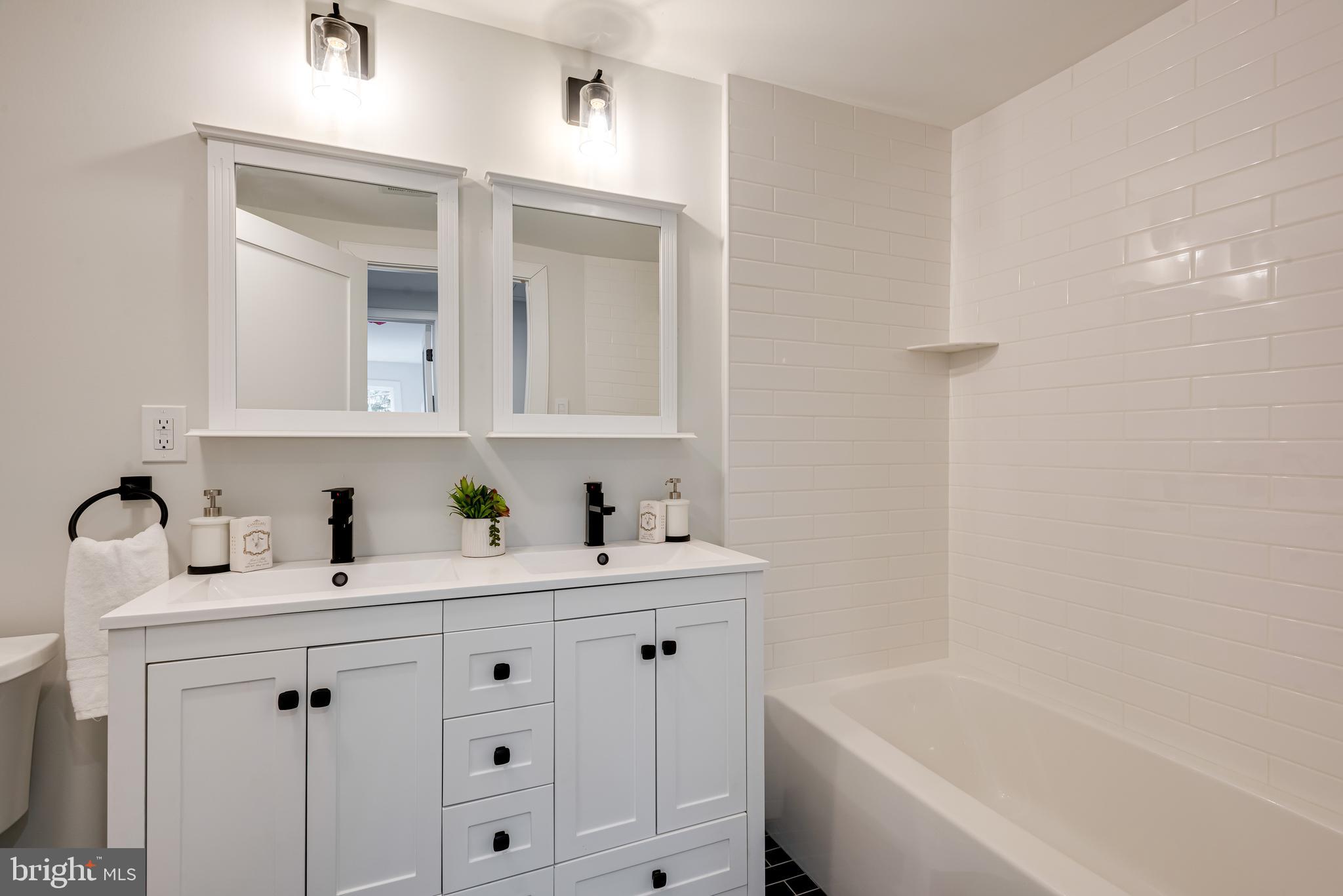 LEOPARD FARMS - Residential