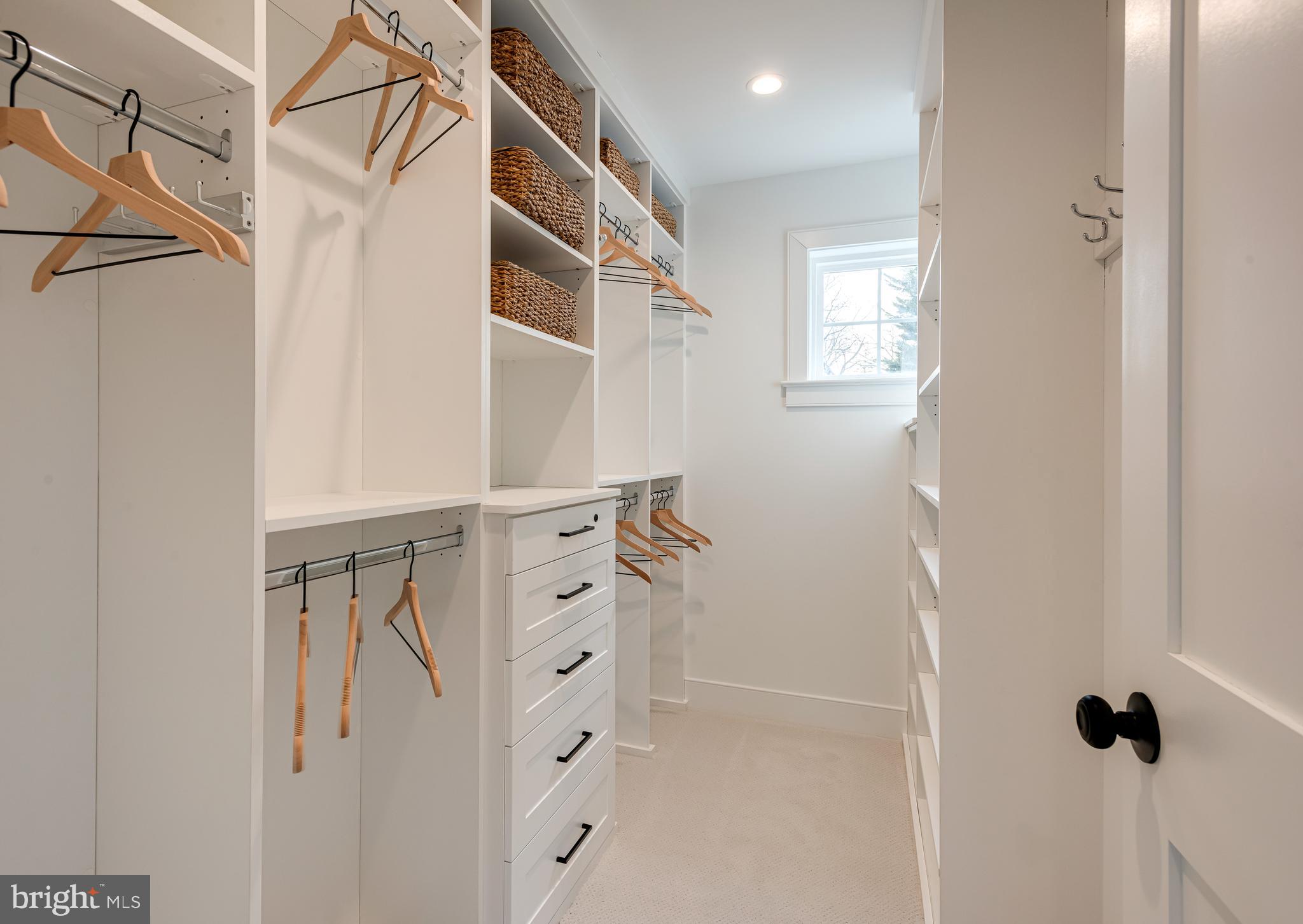 LEOPARD FARMS - Residential