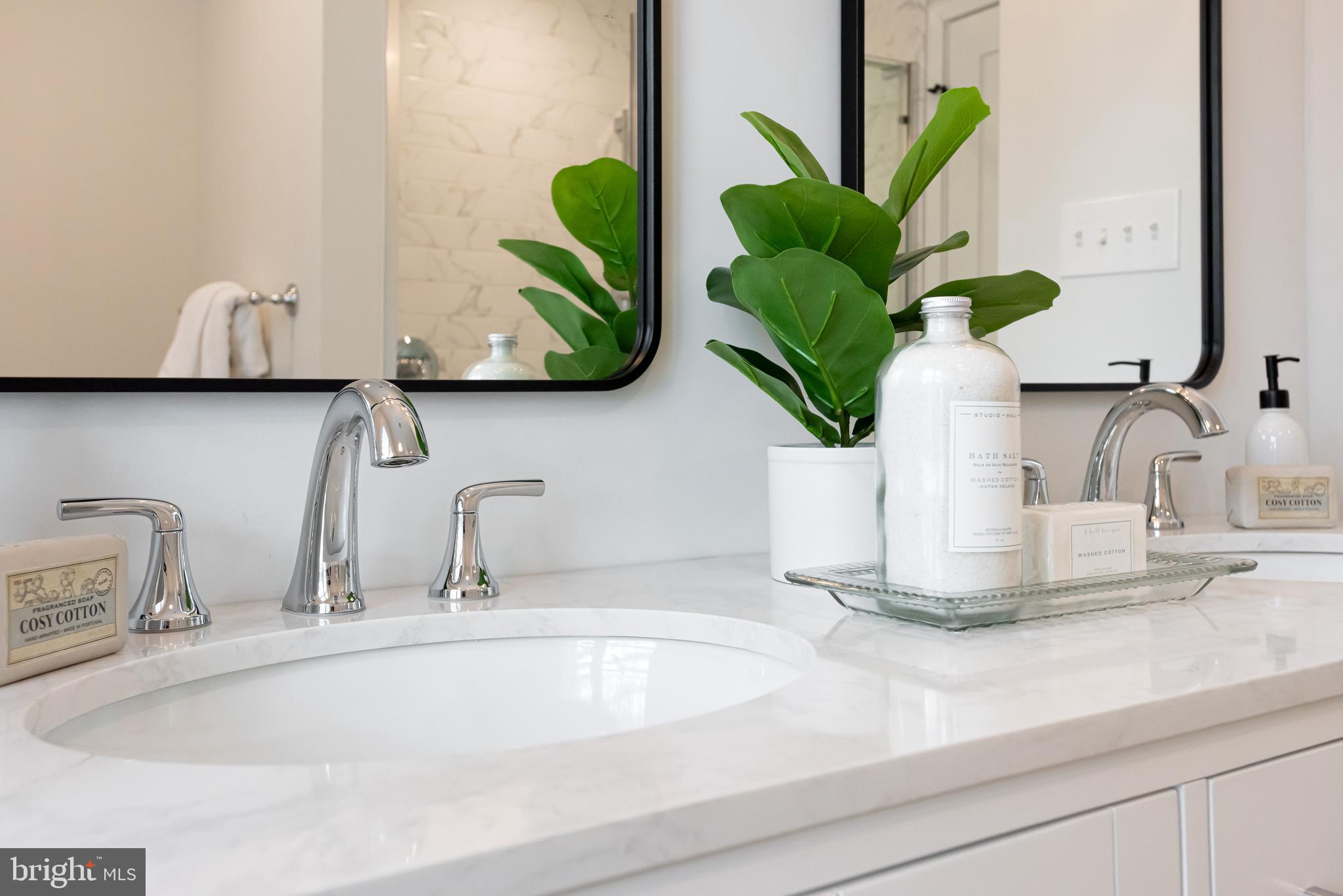 LEOPARD FARMS - Residential