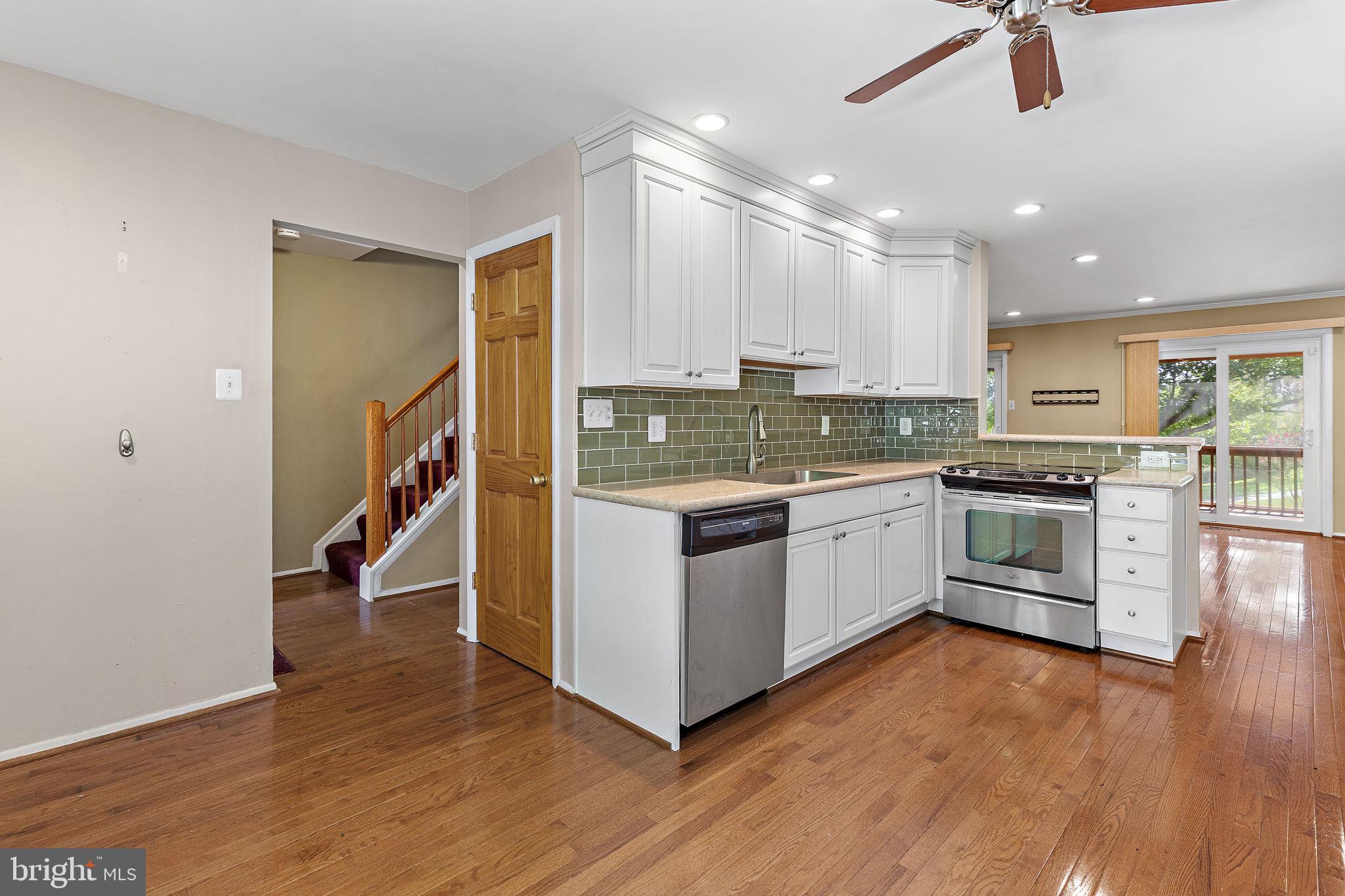 7248 DOCKSIDE LANE