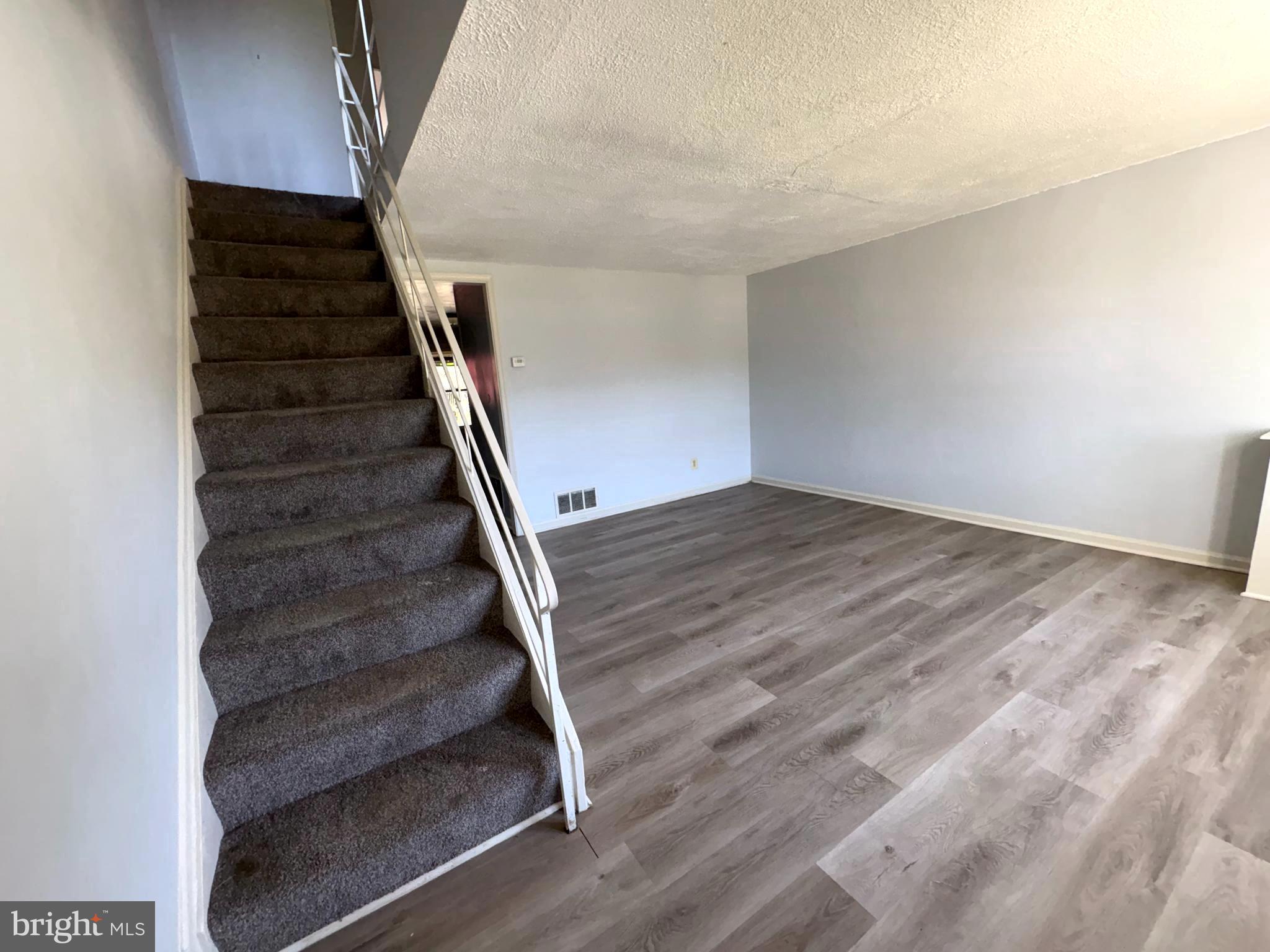 LAKELAND - Residential