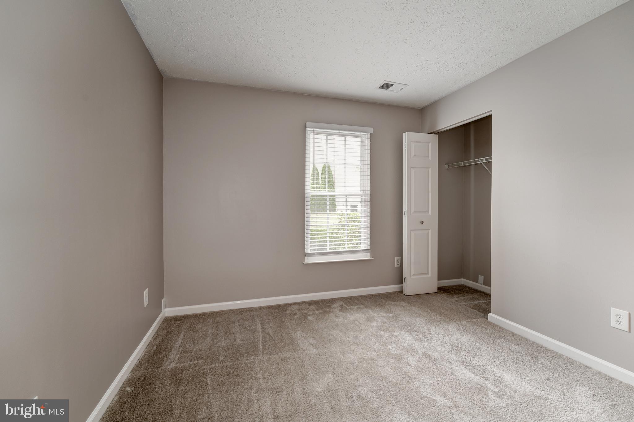 PINEY ORCHARD - Residential