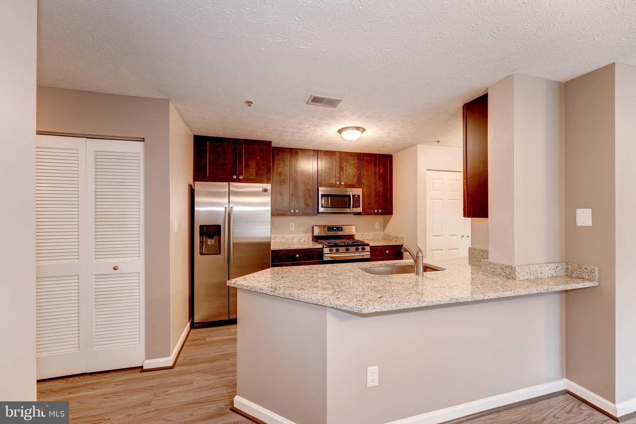 PINEY ORCHARD - Residential