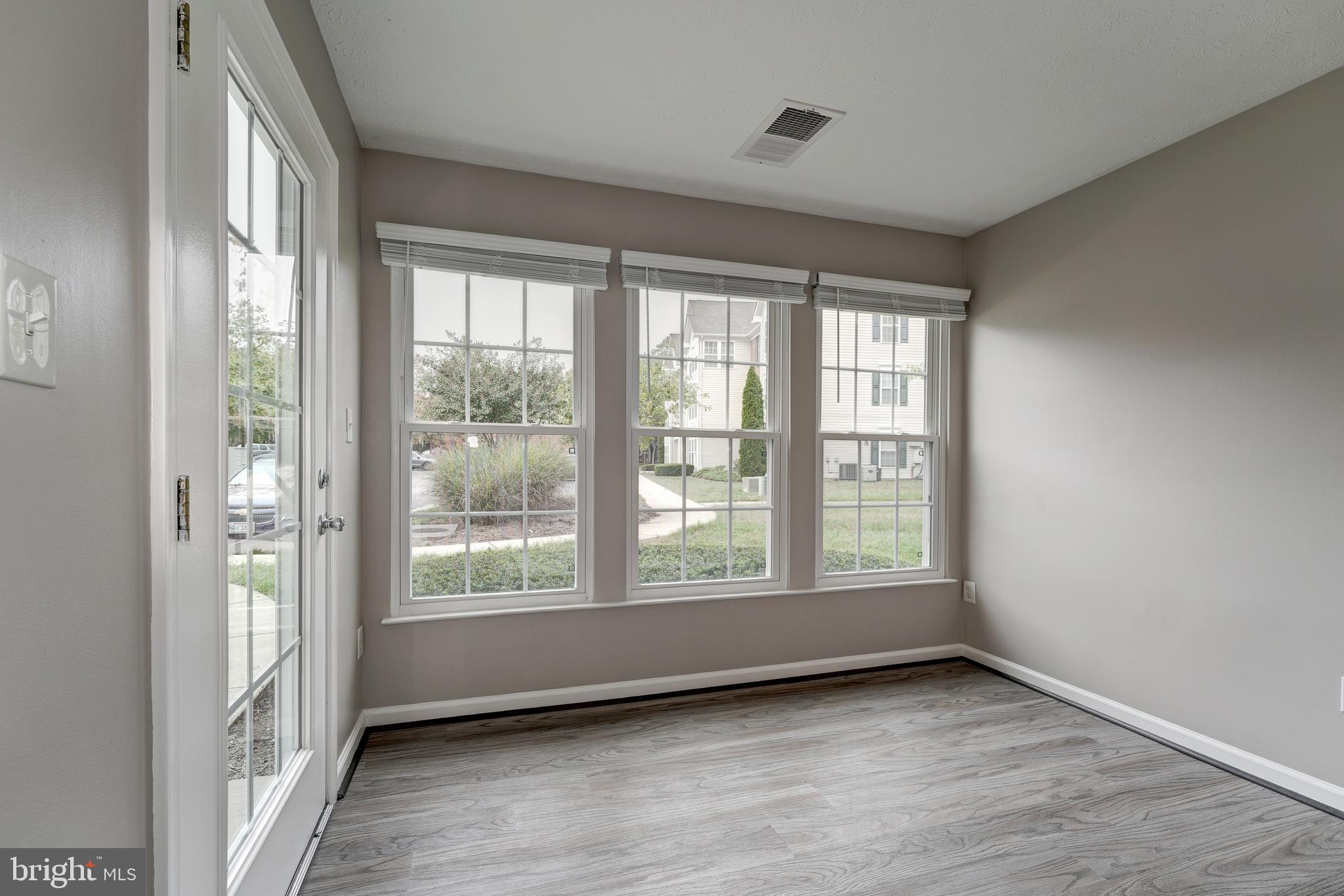 PINEY ORCHARD - Residential