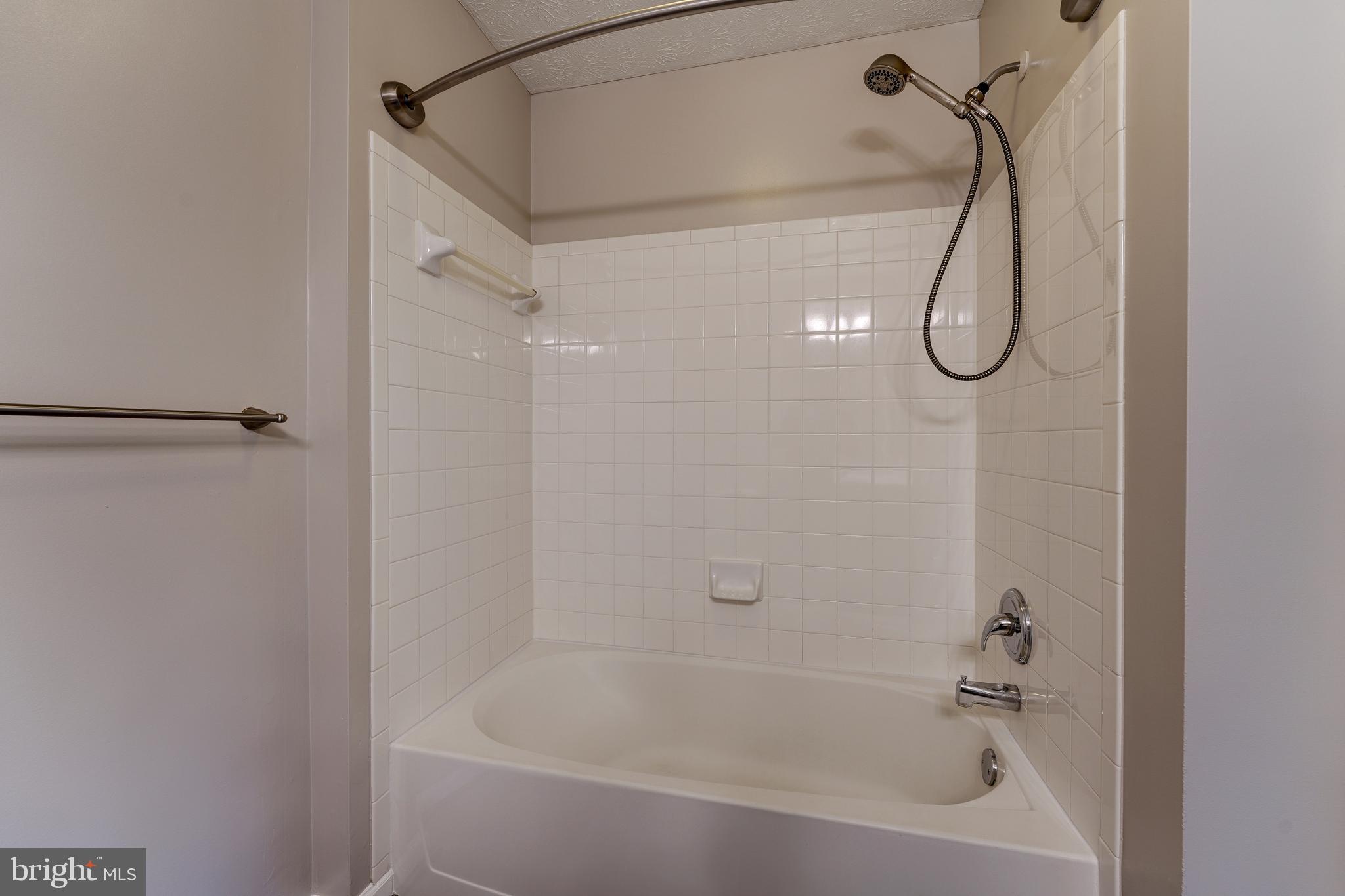 PINEY ORCHARD - Residential