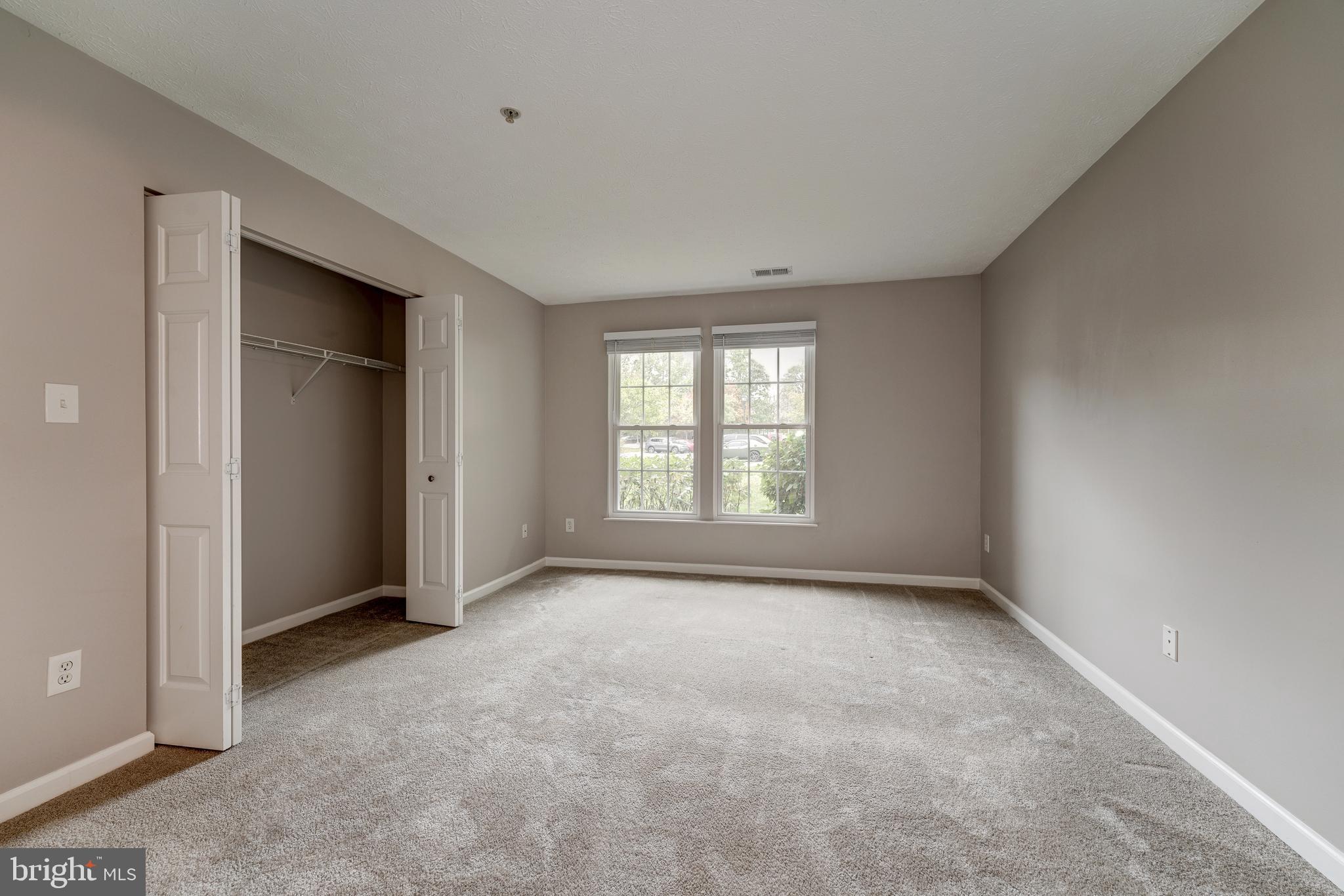 PINEY ORCHARD - Residential