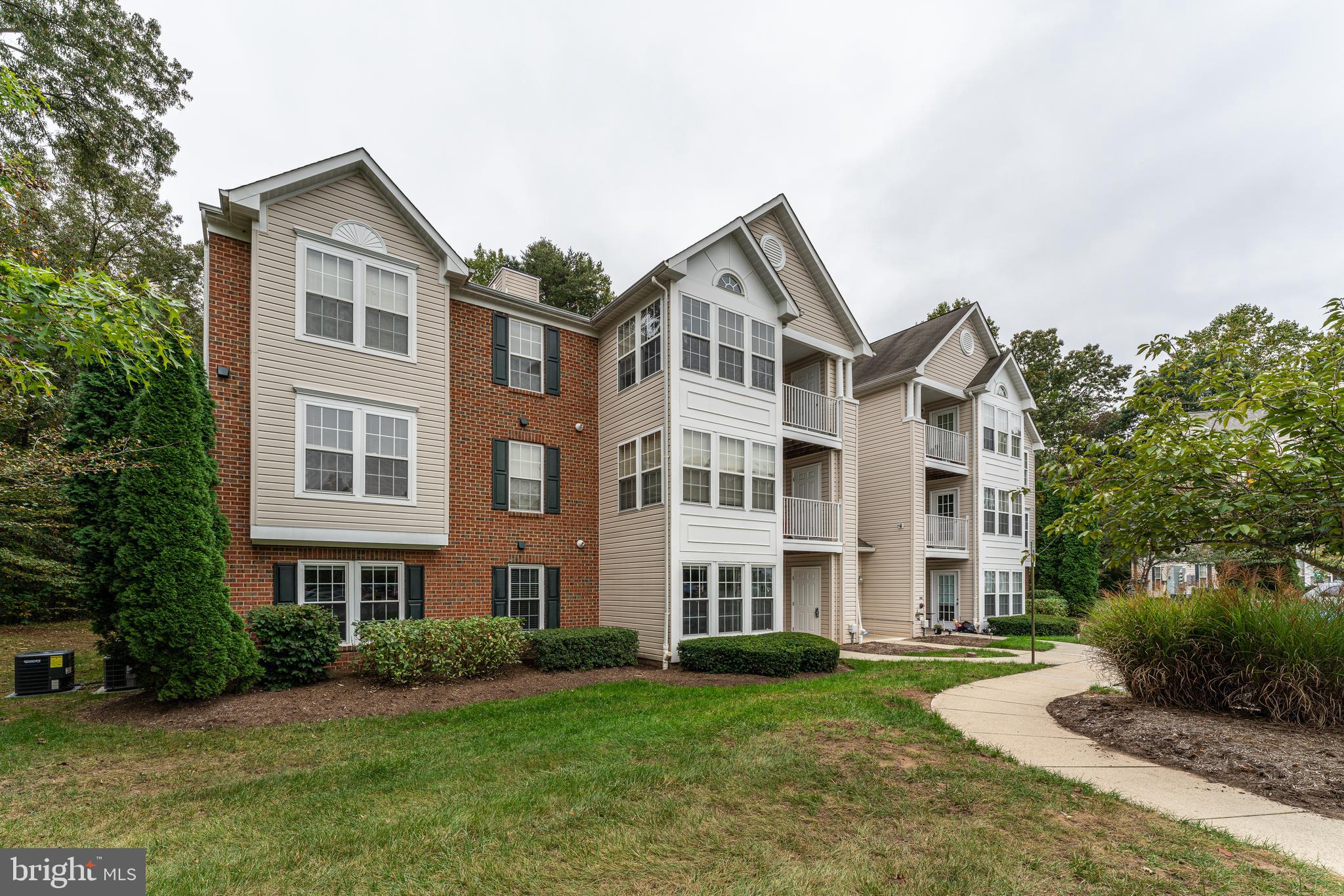 PINEY ORCHARD - Residential