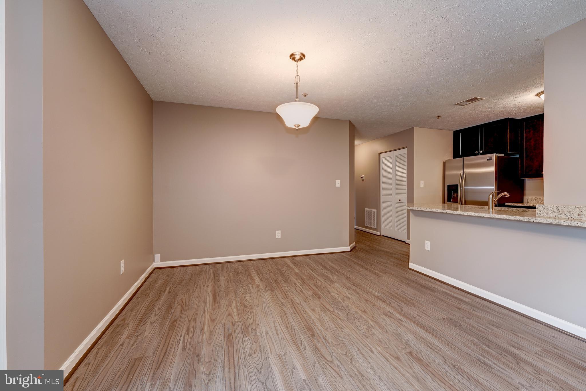 PINEY ORCHARD - Residential