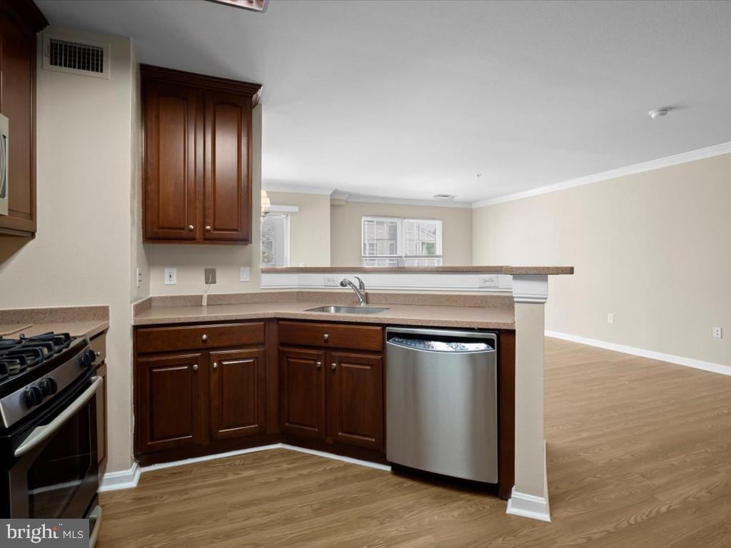 FAIR LAKES CONDO - Residential