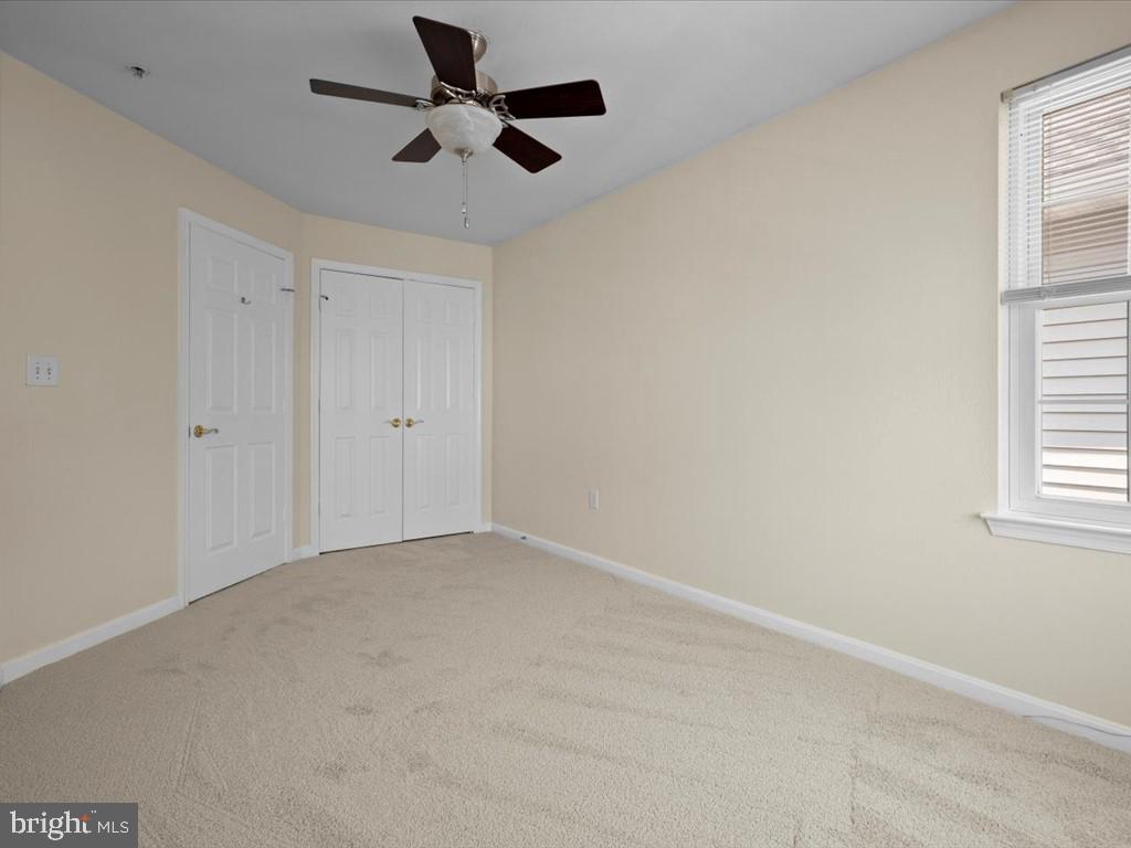 FAIR LAKES CONDO - Residential