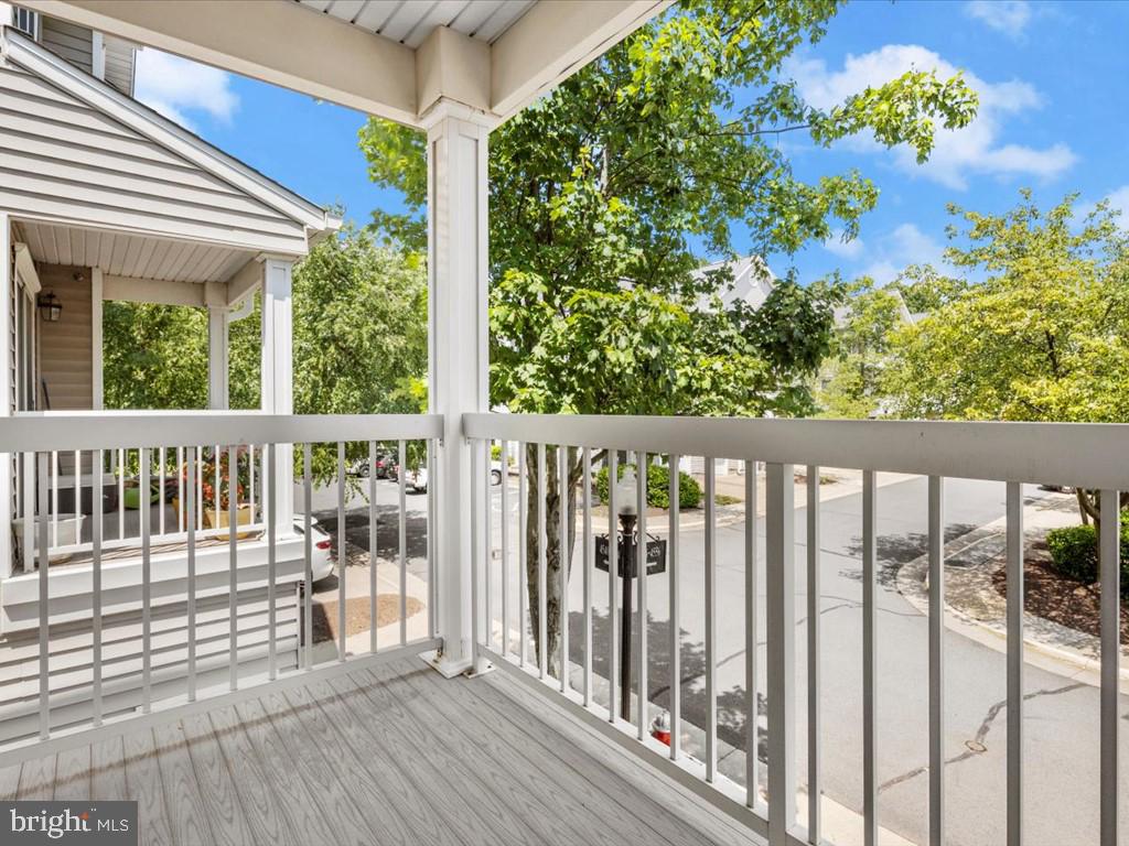 FAIR LAKES CONDO - Residential