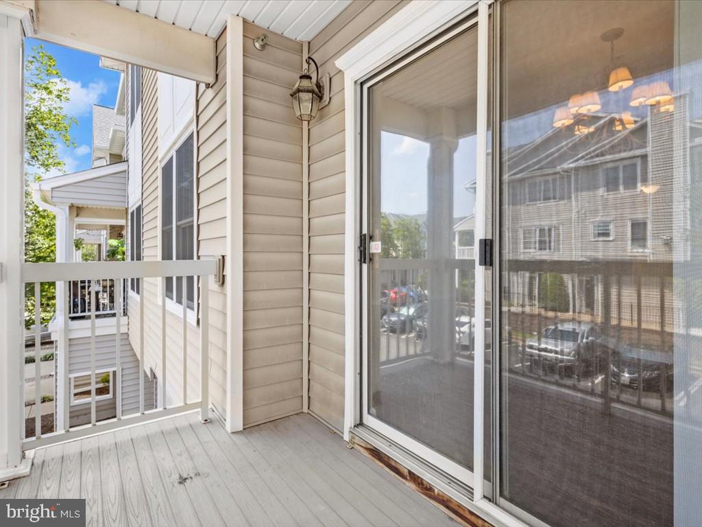 FAIR LAKES CONDO - Residential