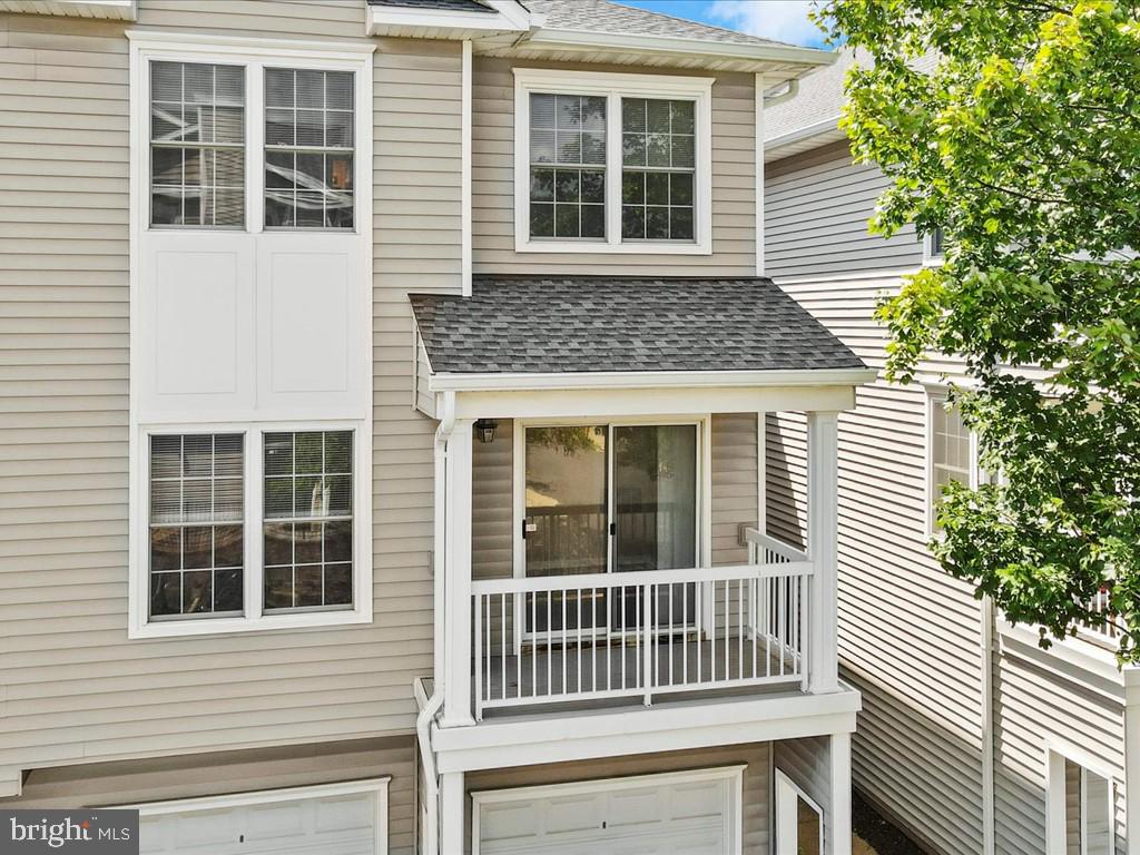 FAIR LAKES CONDO - Residential