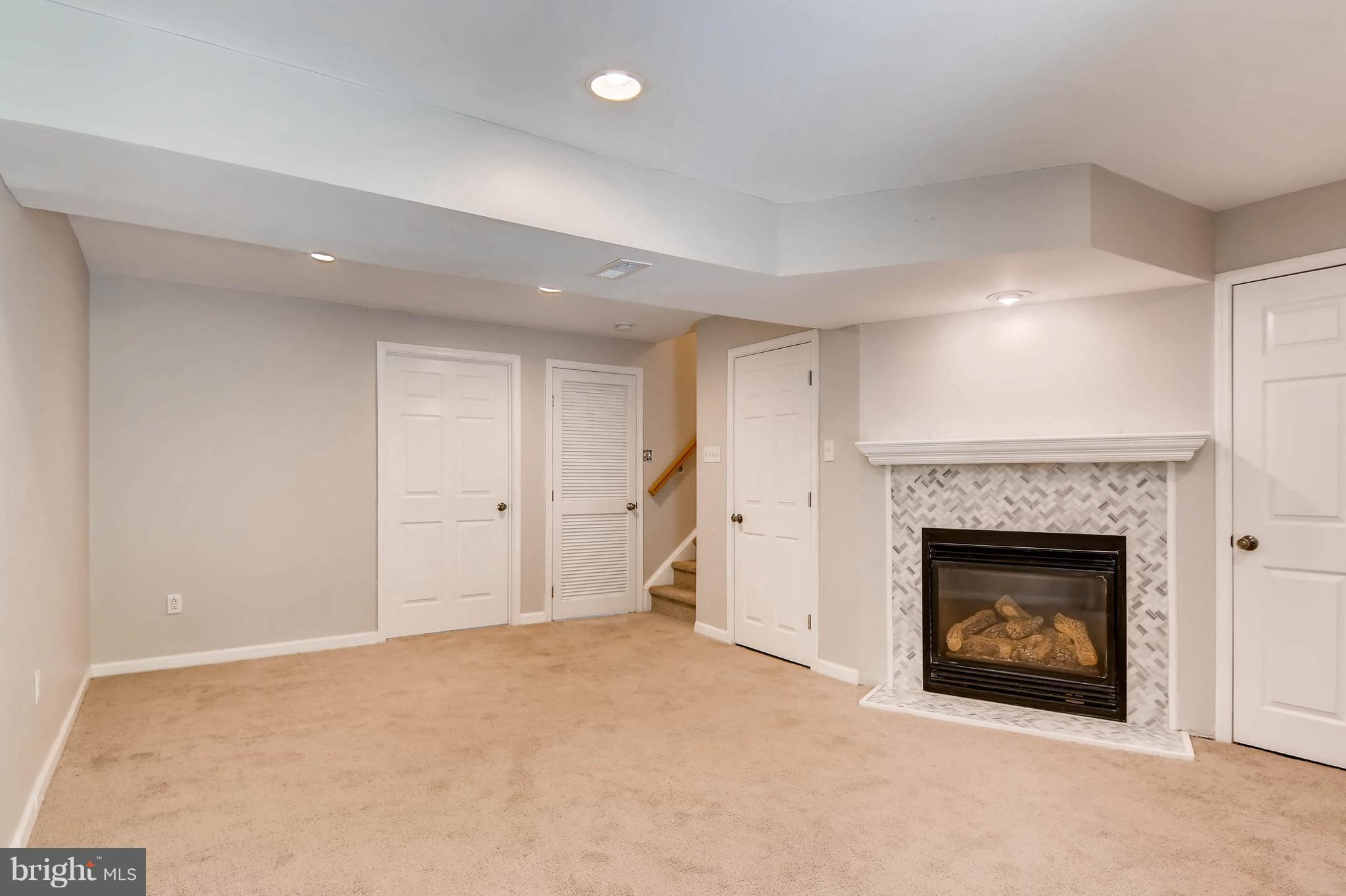 CASTLE STONE AT WHITE MARSH - Residential Lease