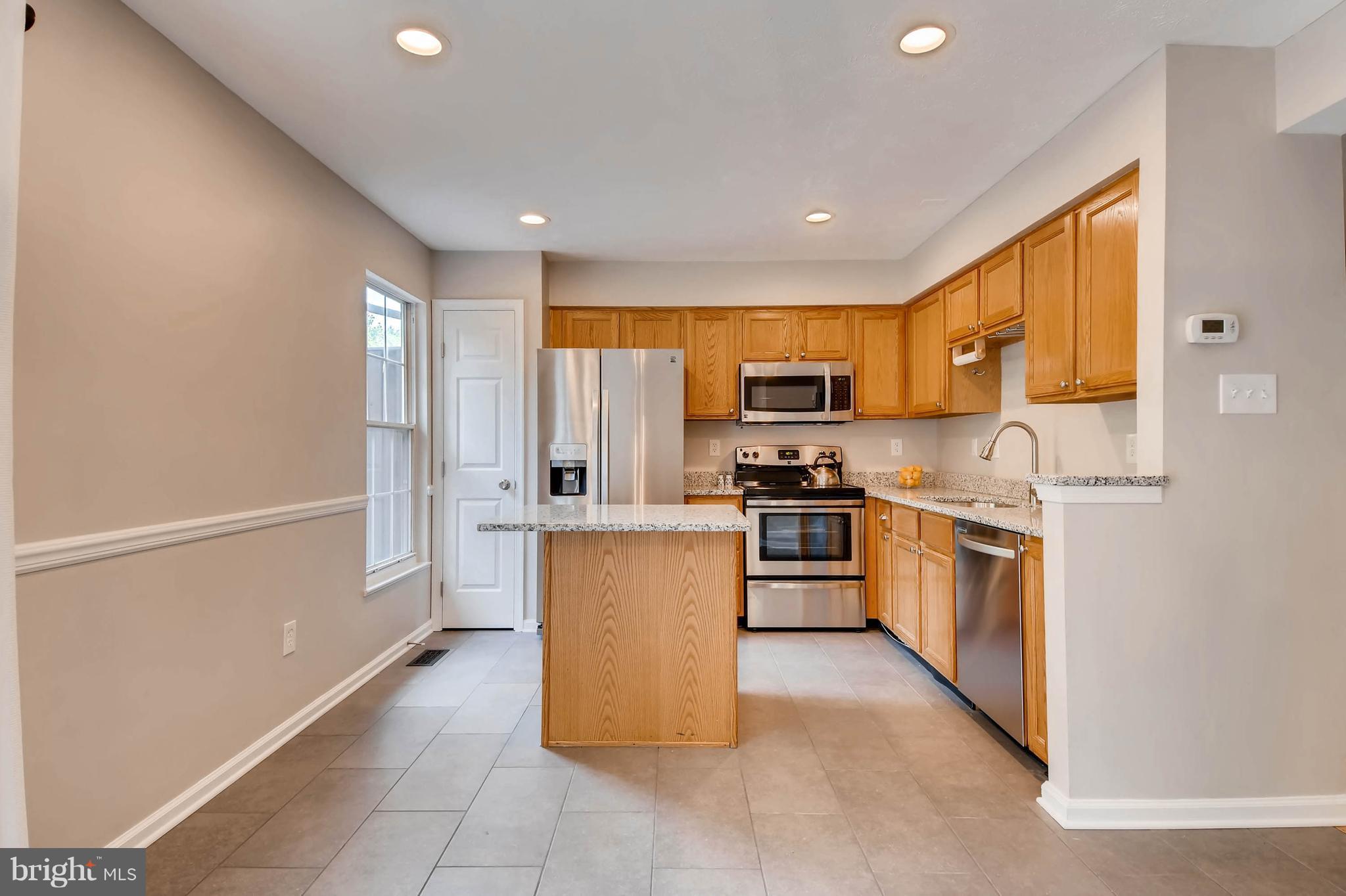 CASTLE STONE AT WHITE MARSH - Residential Lease