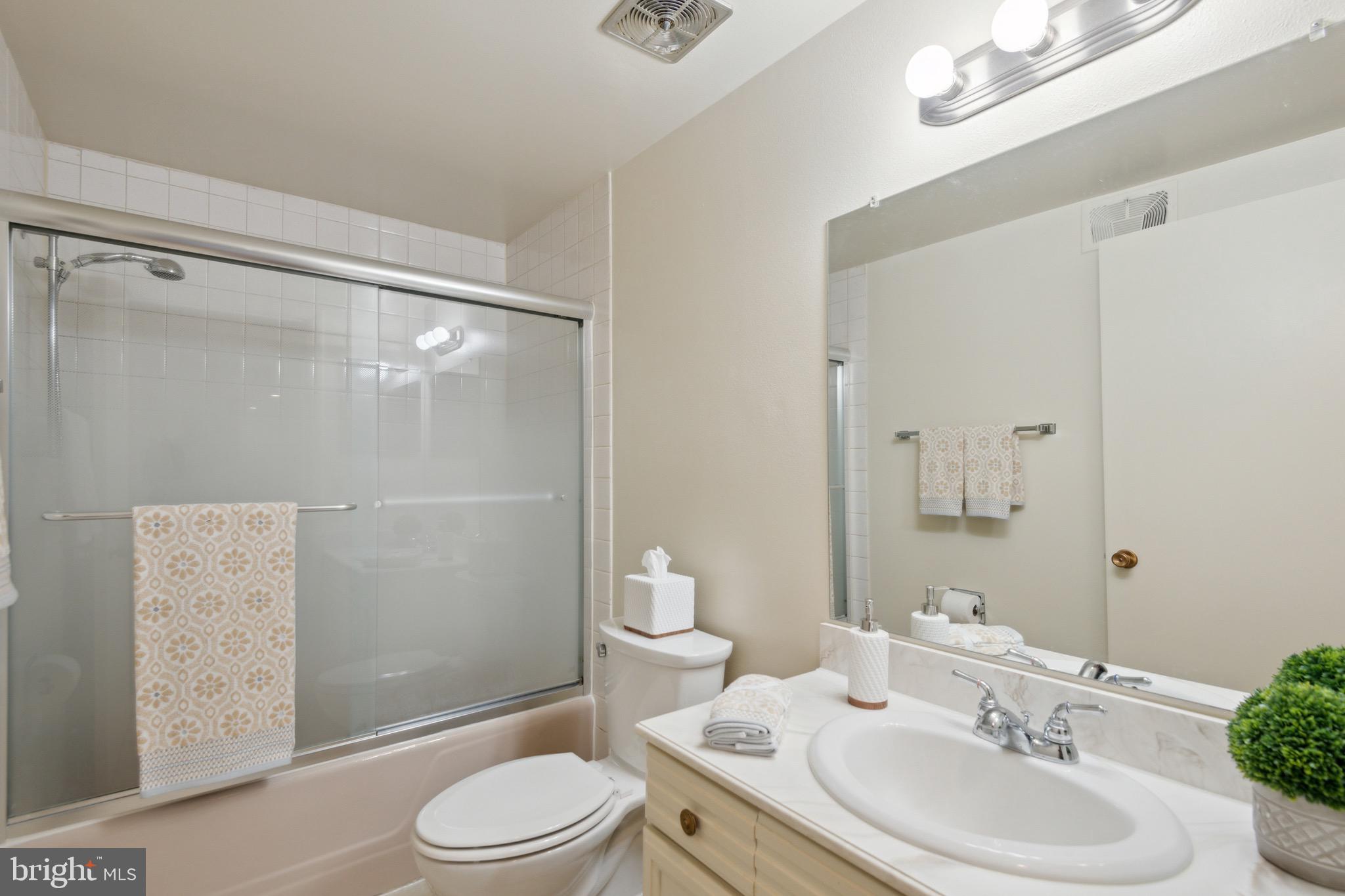 ROSSMOOR LEISURE WORLD - Residential