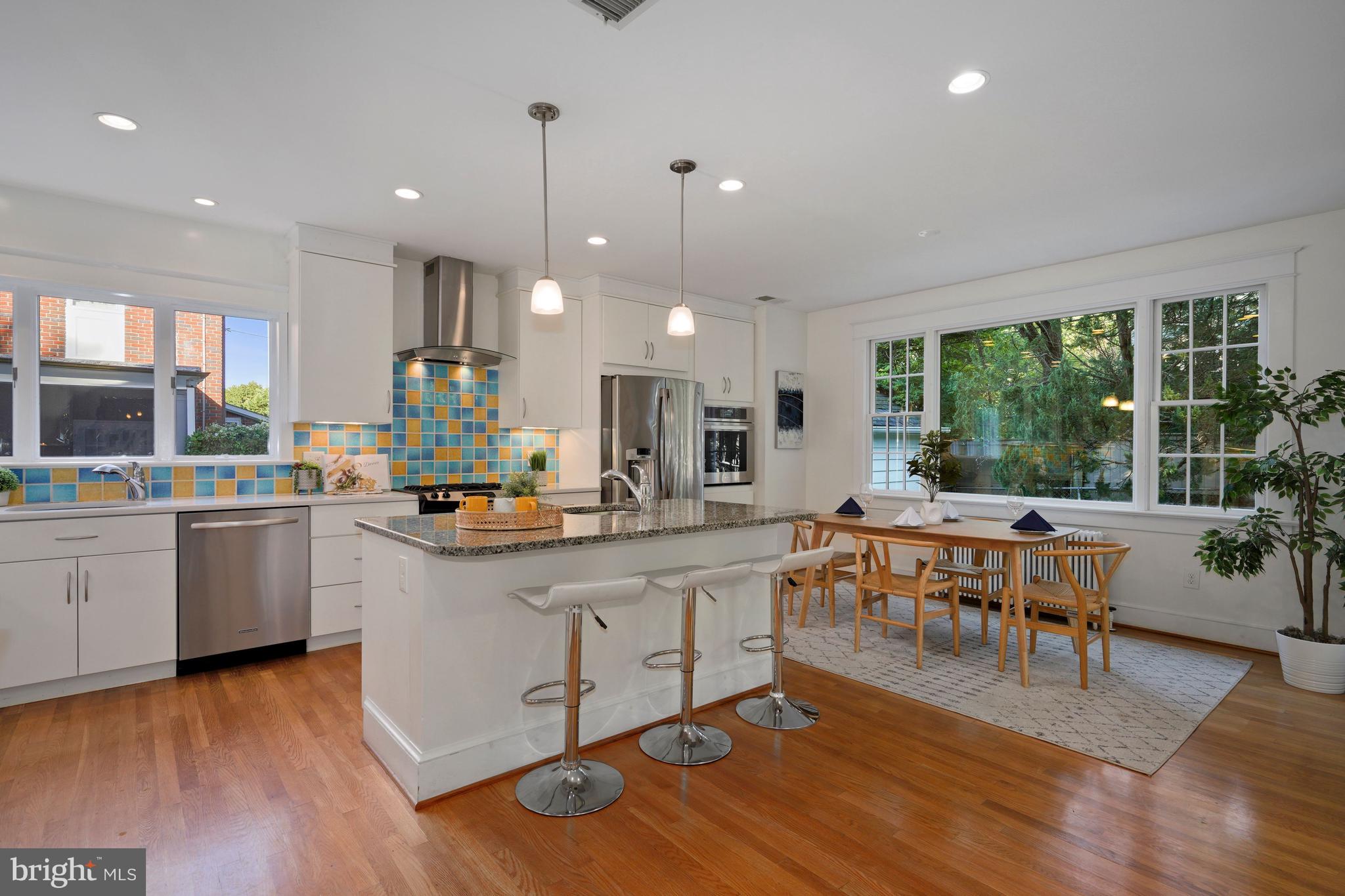 CHEVY CHASE VILLAGE - Residential