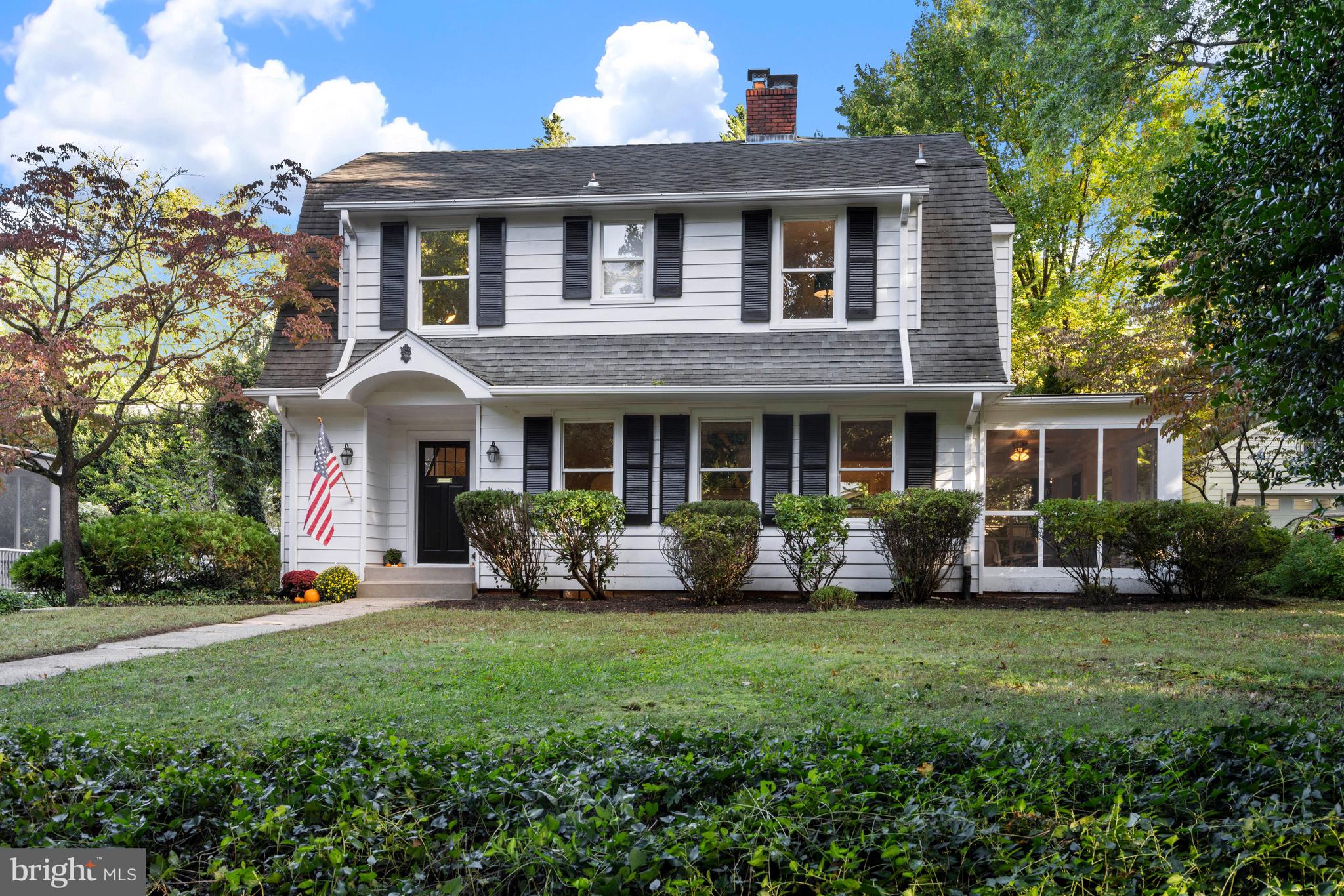 CHEVY CHASE VILLAGE - Residential