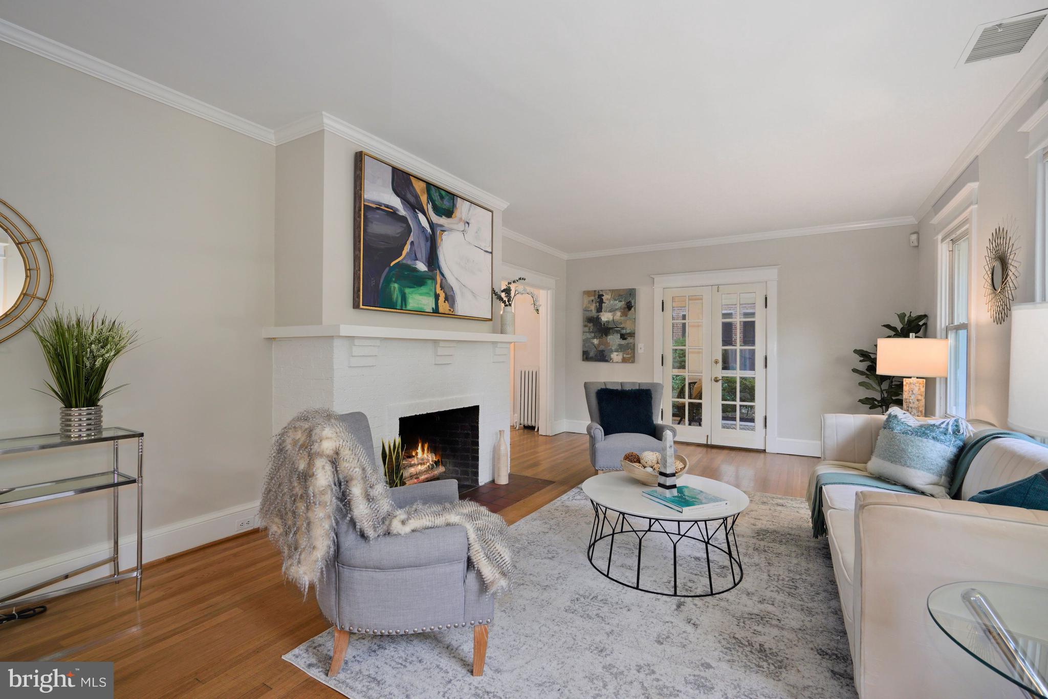 CHEVY CHASE VILLAGE - Residential