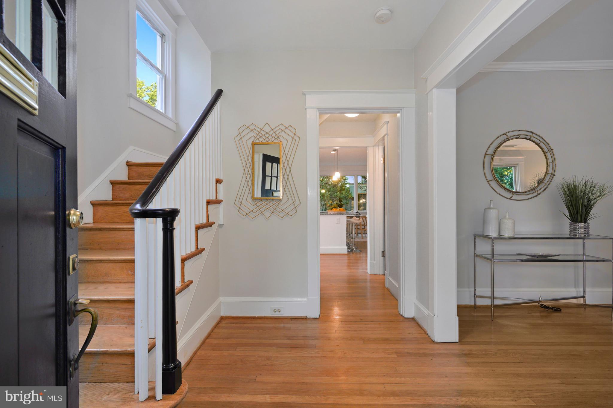 CHEVY CHASE VILLAGE - Residential