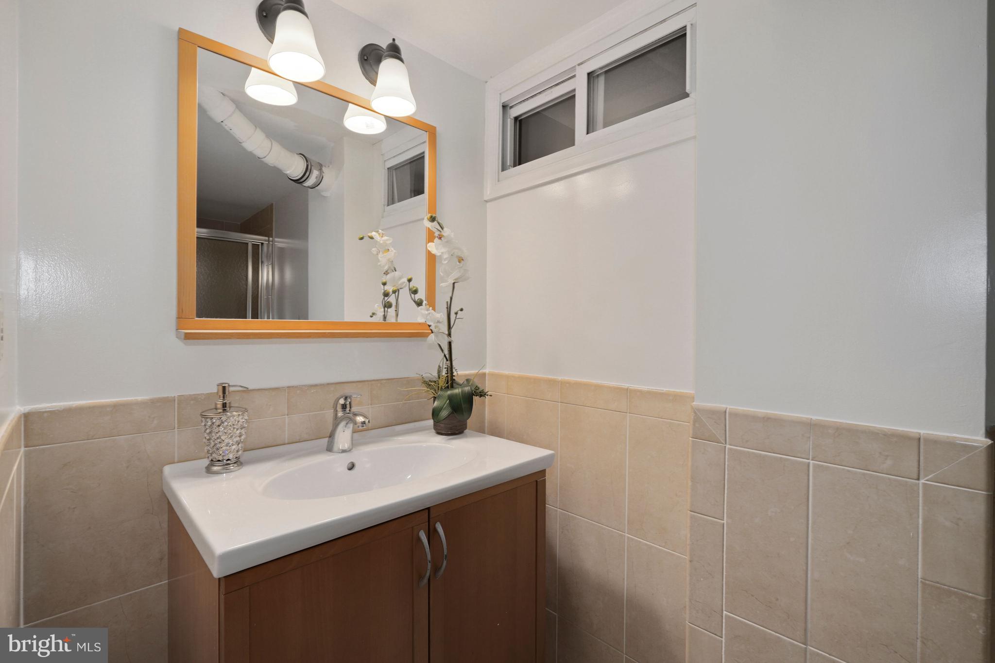 CHEVY CHASE VILLAGE - Residential