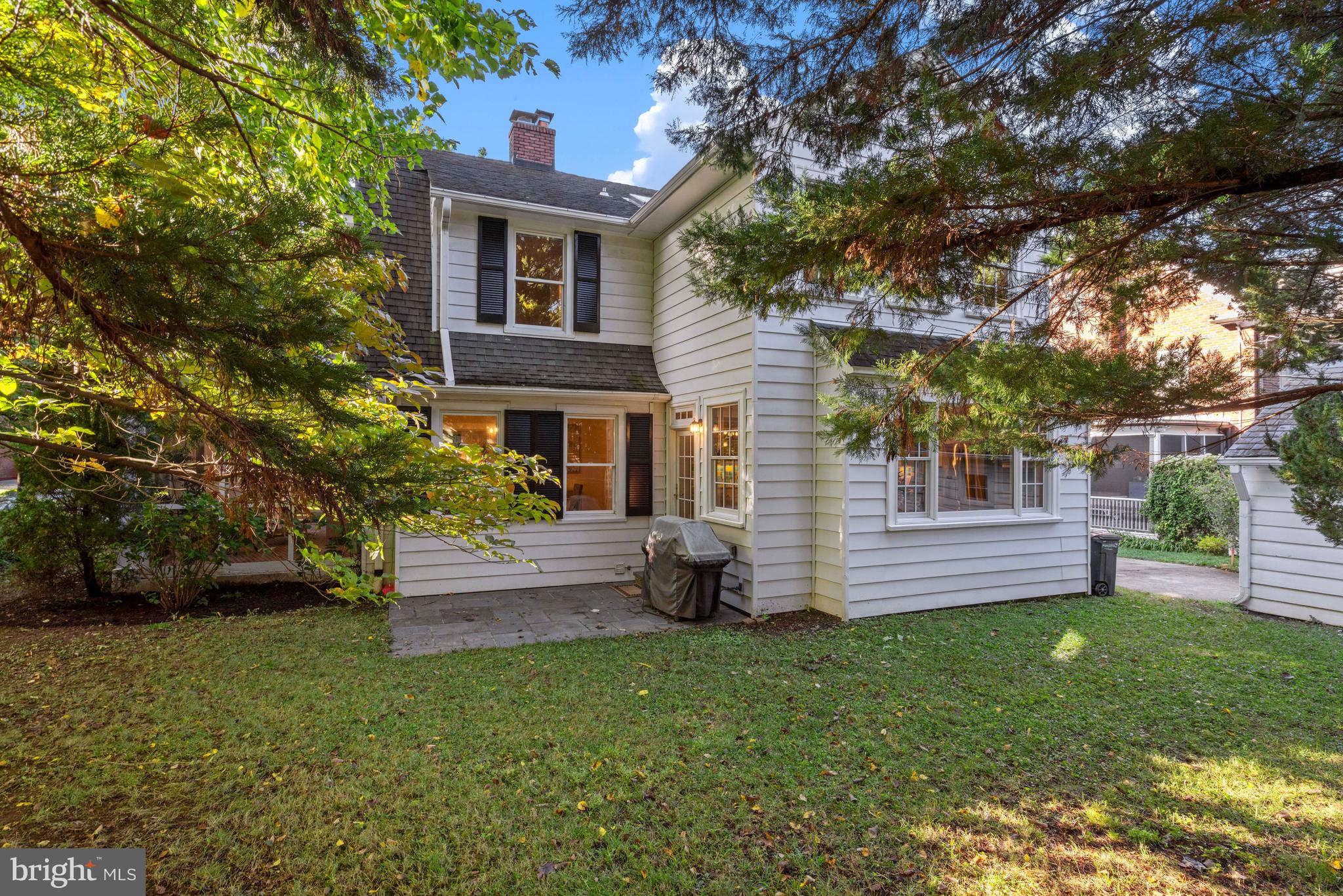 CHEVY CHASE VILLAGE - Residential