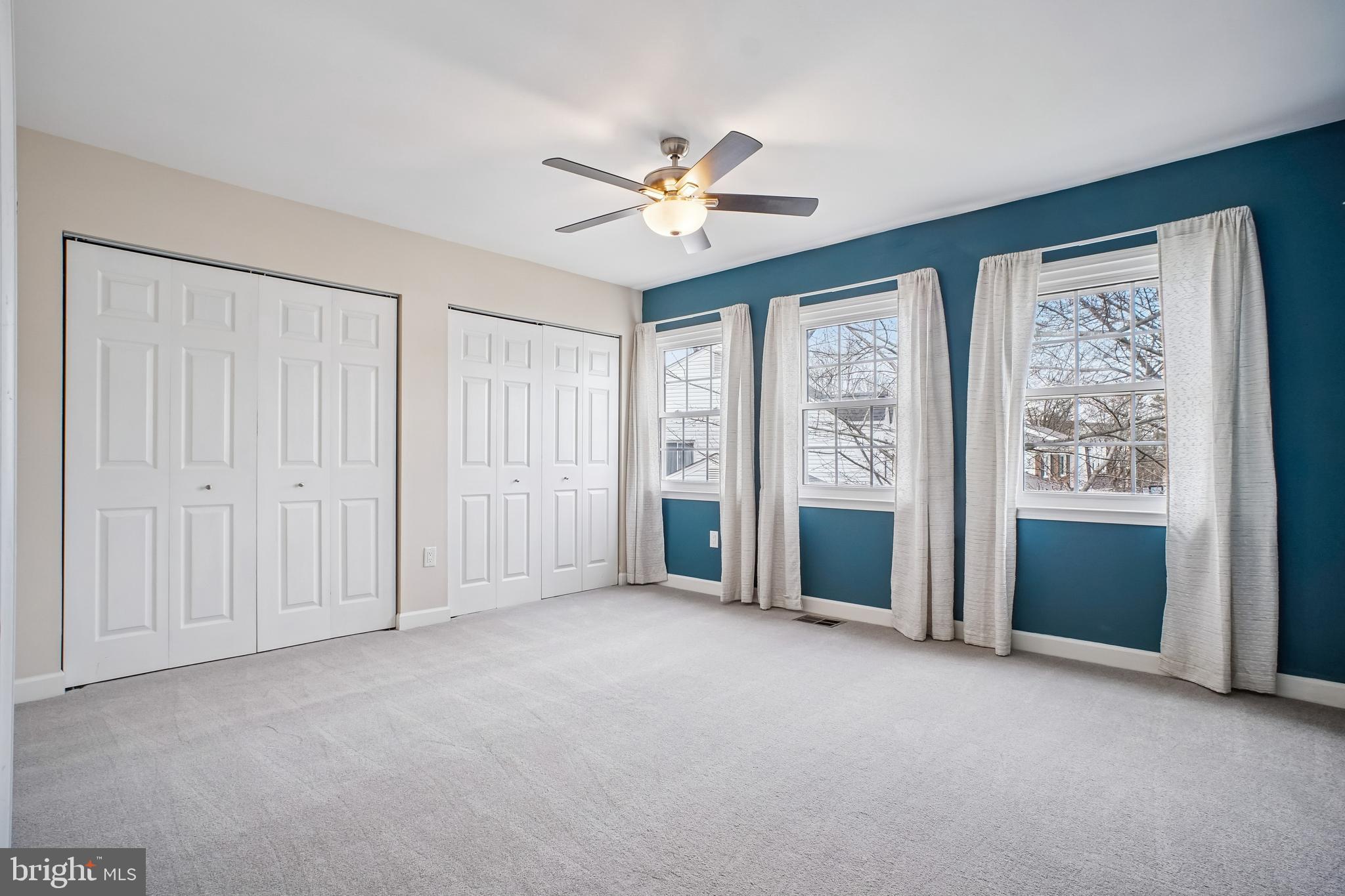 REFLECTION LAKE - Residential