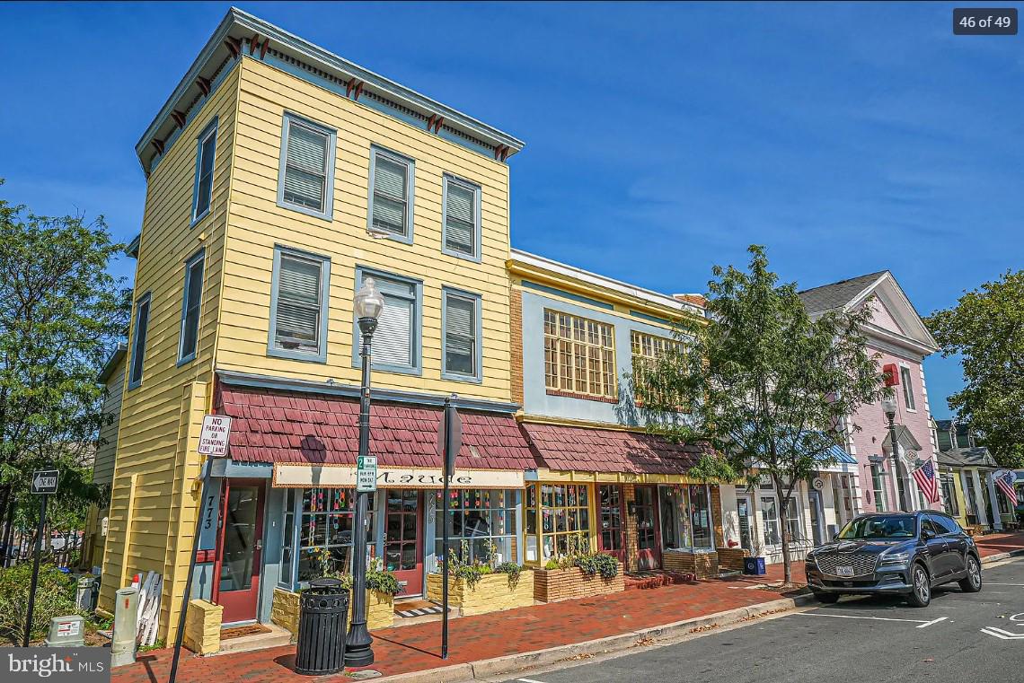 REFLECTION LAKE - Residential