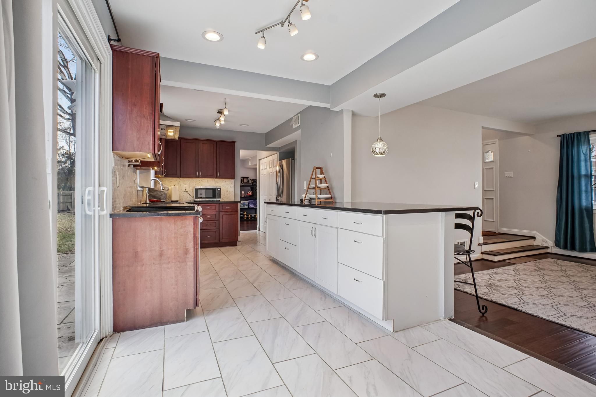 REFLECTION LAKE - Residential