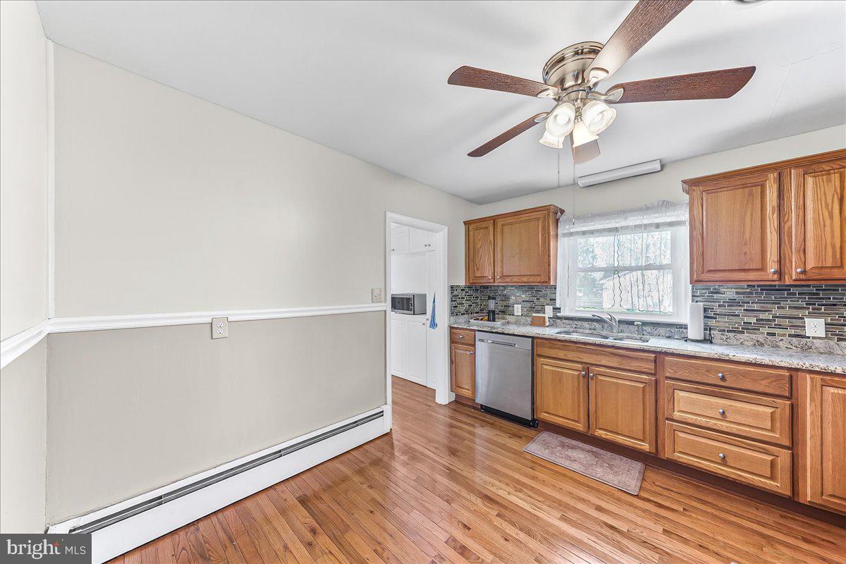 COTTAGE DALE ACRES - Residential