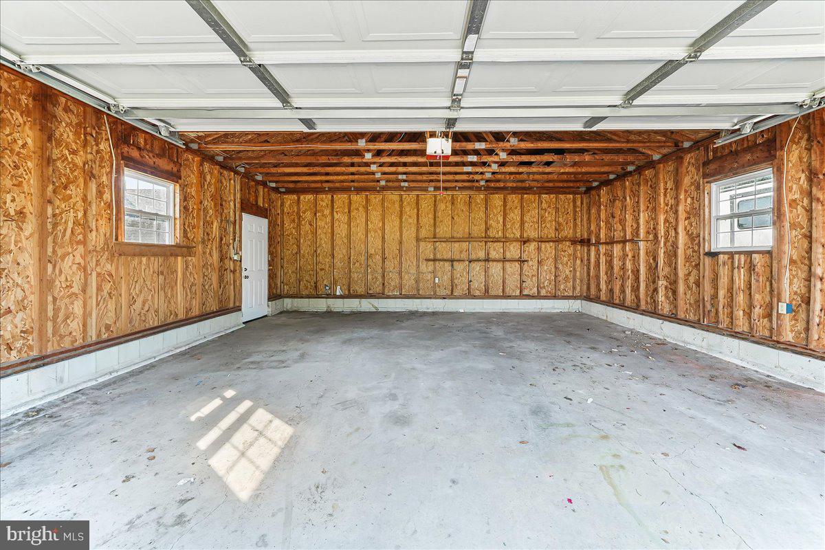 COTTAGE DALE ACRES - Residential