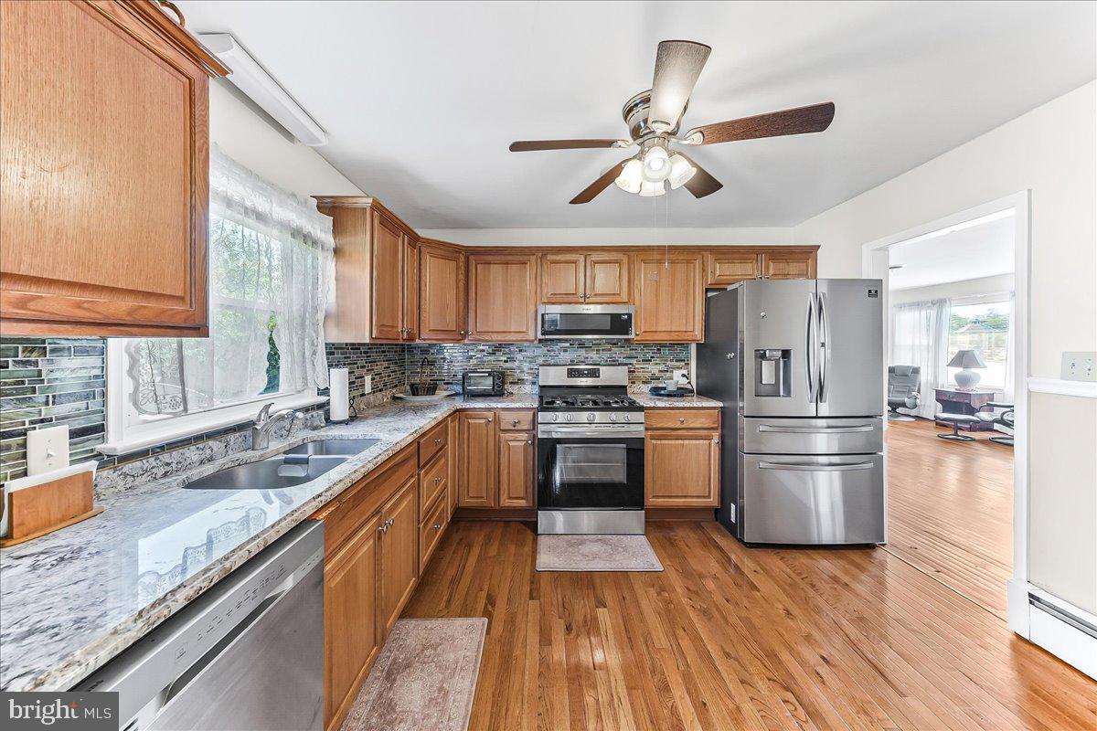 COTTAGE DALE ACRES - Residential