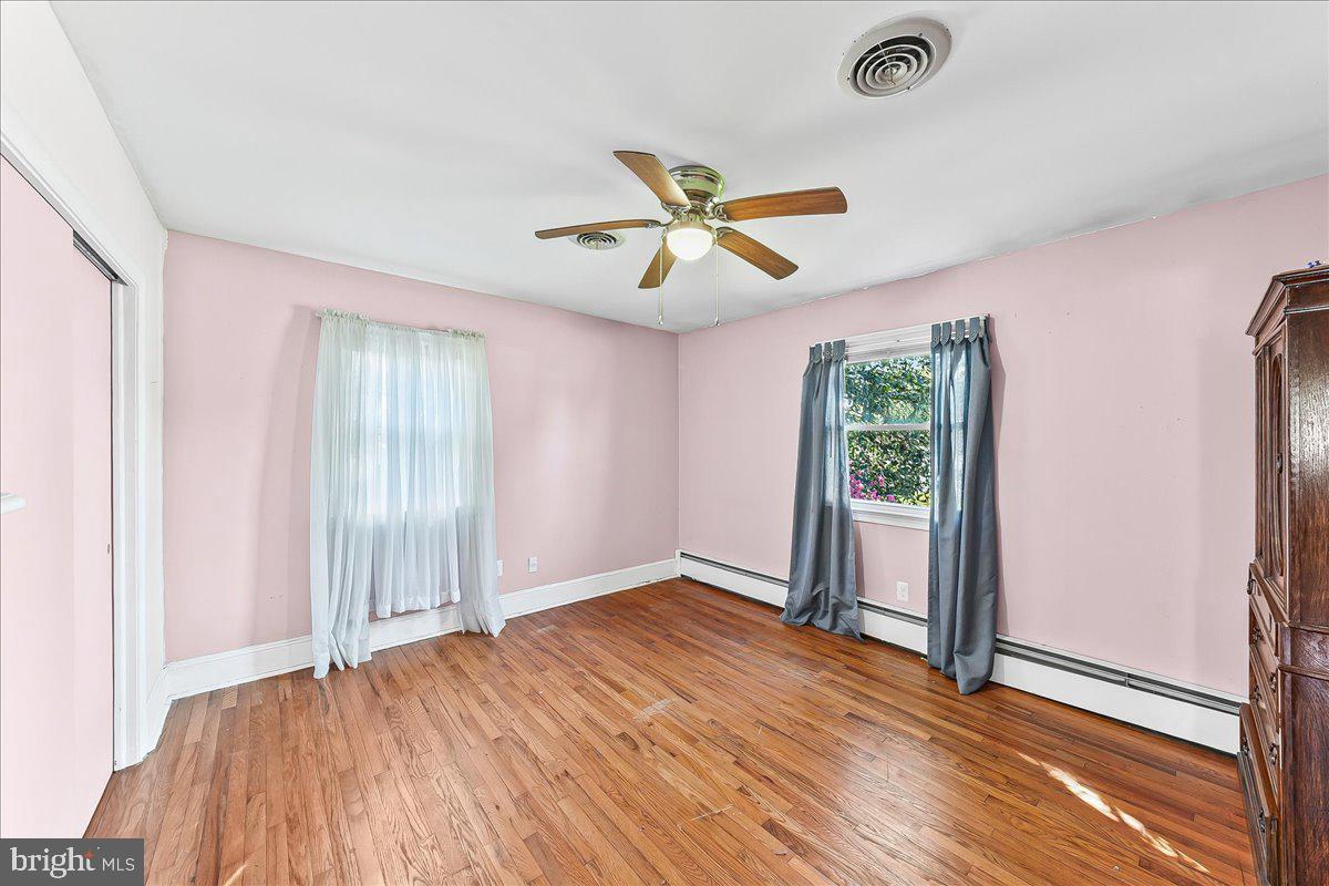 COTTAGE DALE ACRES - Residential
