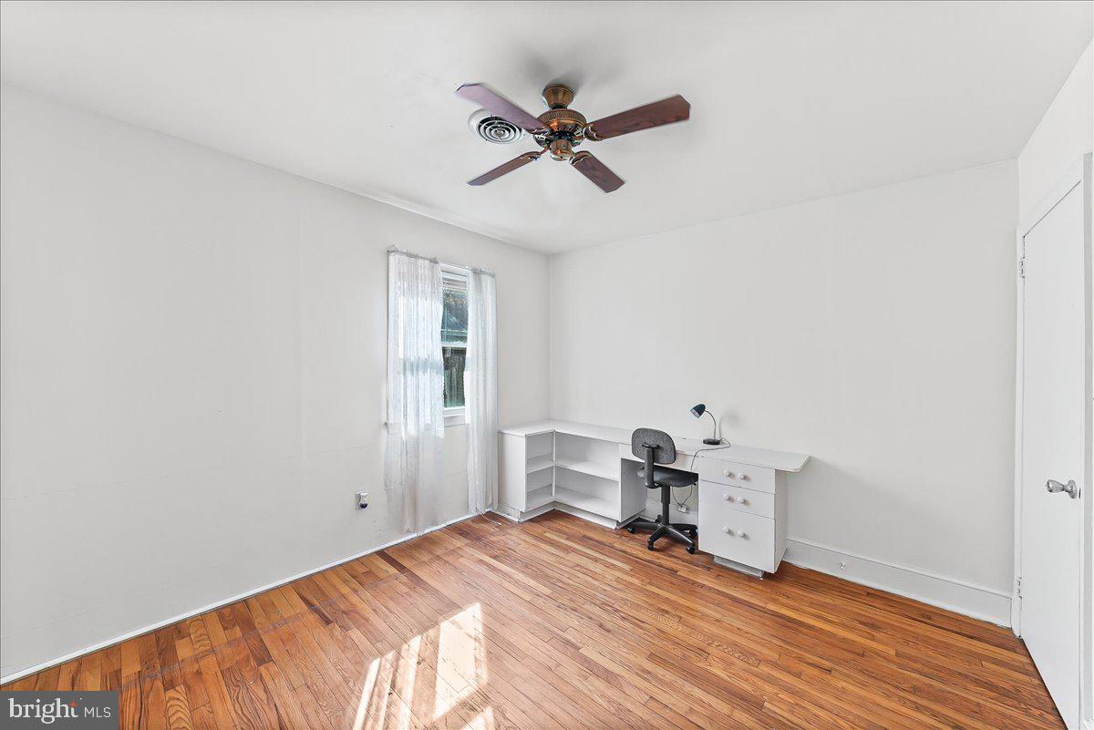 COTTAGE DALE ACRES - Residential