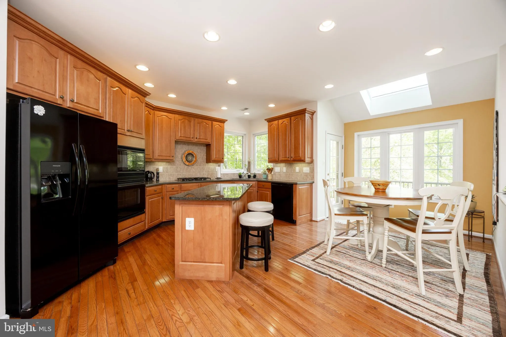 Phoenixville, Pennsylvania 19460, United States, 4 Bedrooms Bedrooms, ,4 BathroomsBathrooms,Residential,Pending,124180