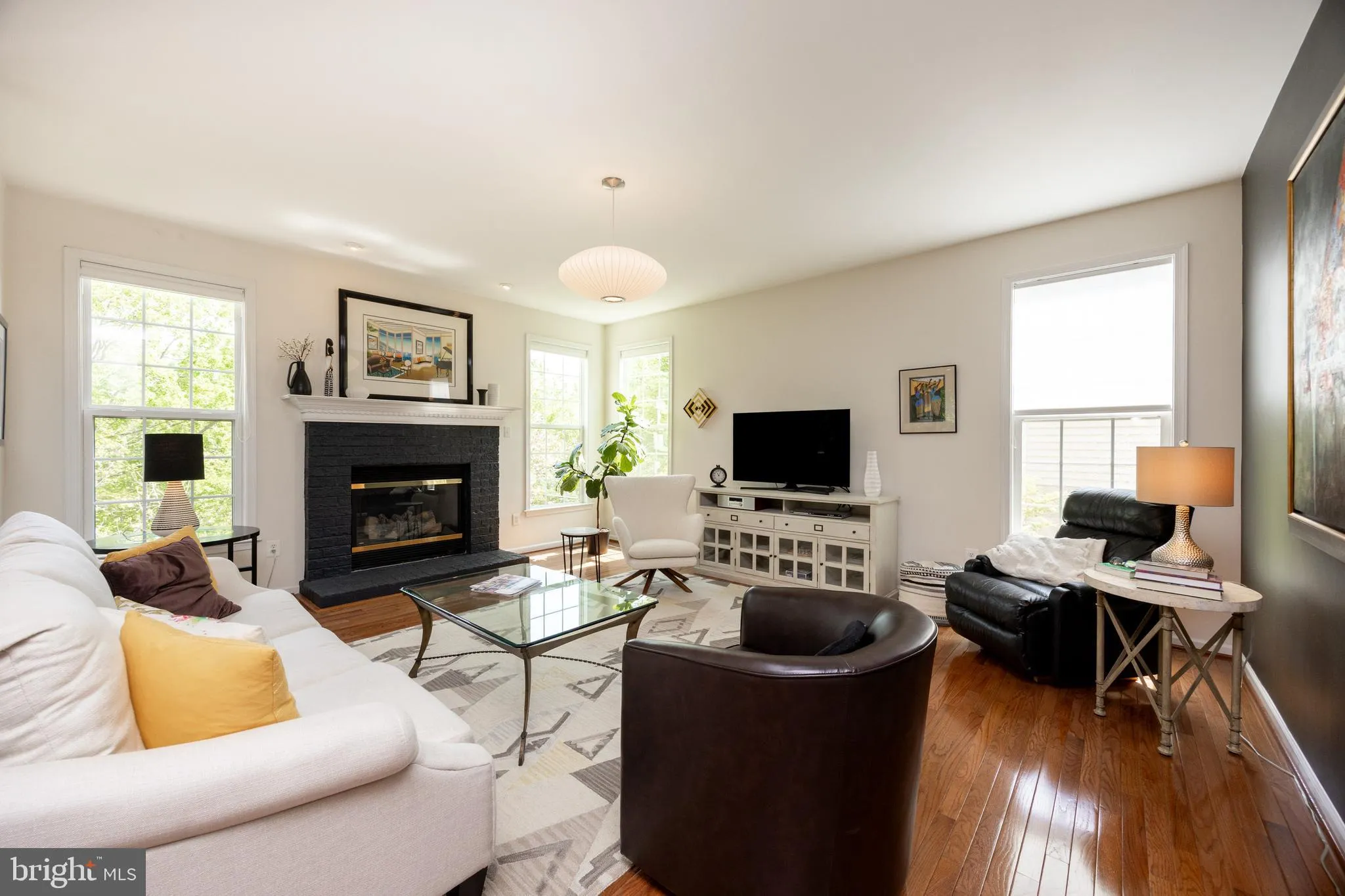 Phoenixville, Pennsylvania 19460, United States, 4 Bedrooms Bedrooms, ,4 BathroomsBathrooms,Residential,Pending,124180