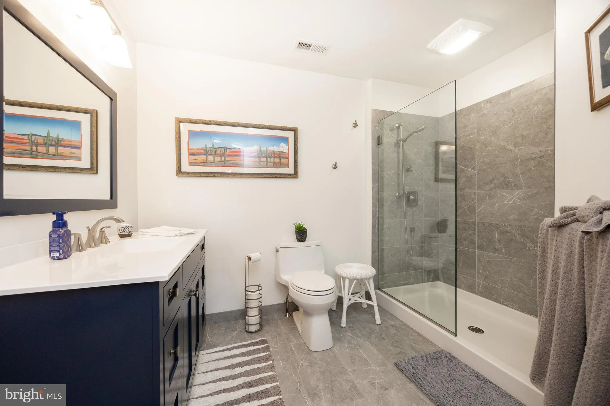 Phoenixville, Pennsylvania 19460, United States, 4 Bedrooms Bedrooms, ,4 BathroomsBathrooms,Residential,Pending,124180