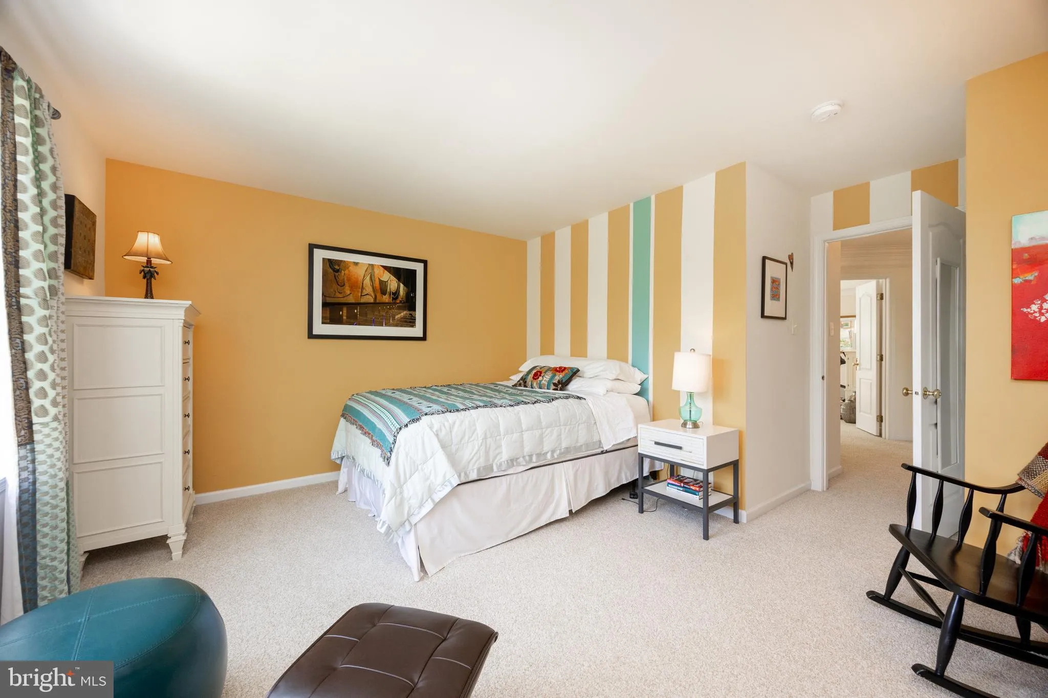 Phoenixville, Pennsylvania 19460, United States, 4 Bedrooms Bedrooms, ,4 BathroomsBathrooms,Residential,Pending,124180