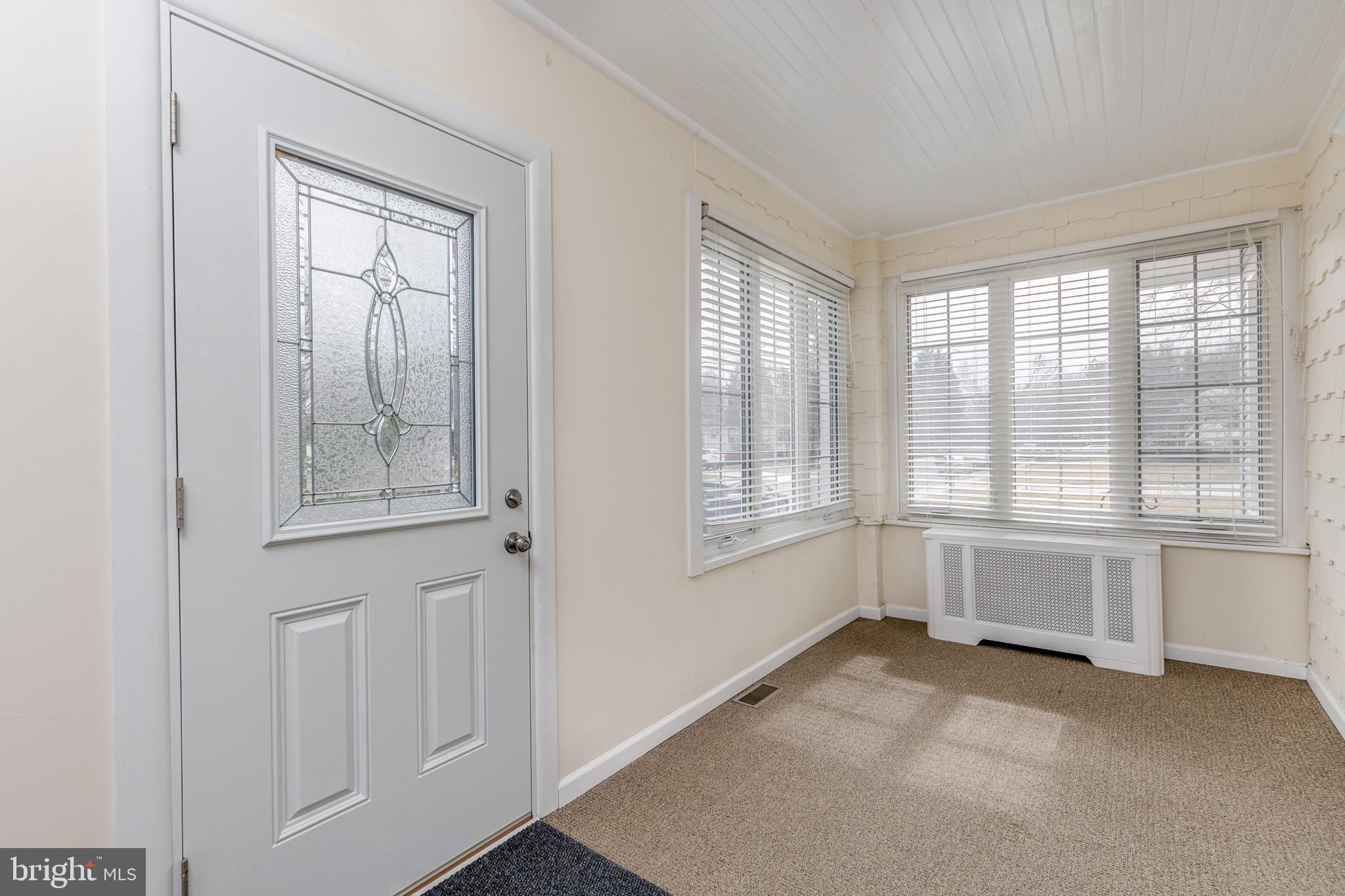 236 E WILLIAMS AVENUE