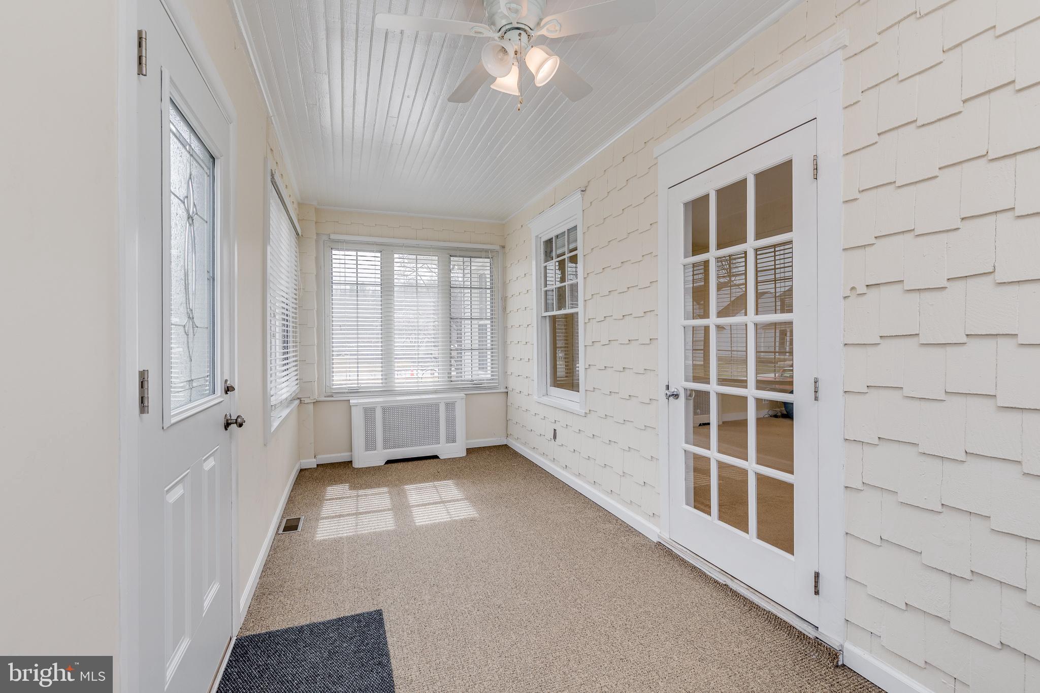 236 E WILLIAMS AVENUE