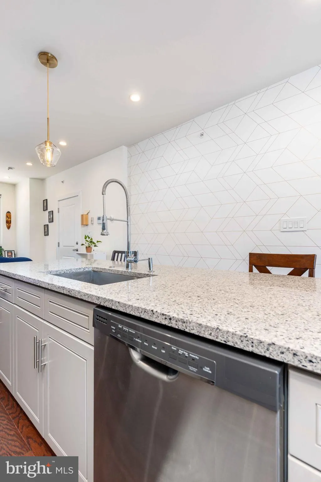 Philadelphia, Pennsylvania 19122, United States, 2 Bedrooms Bedrooms, ,2 BathroomsBathrooms,Residential,Active,93324