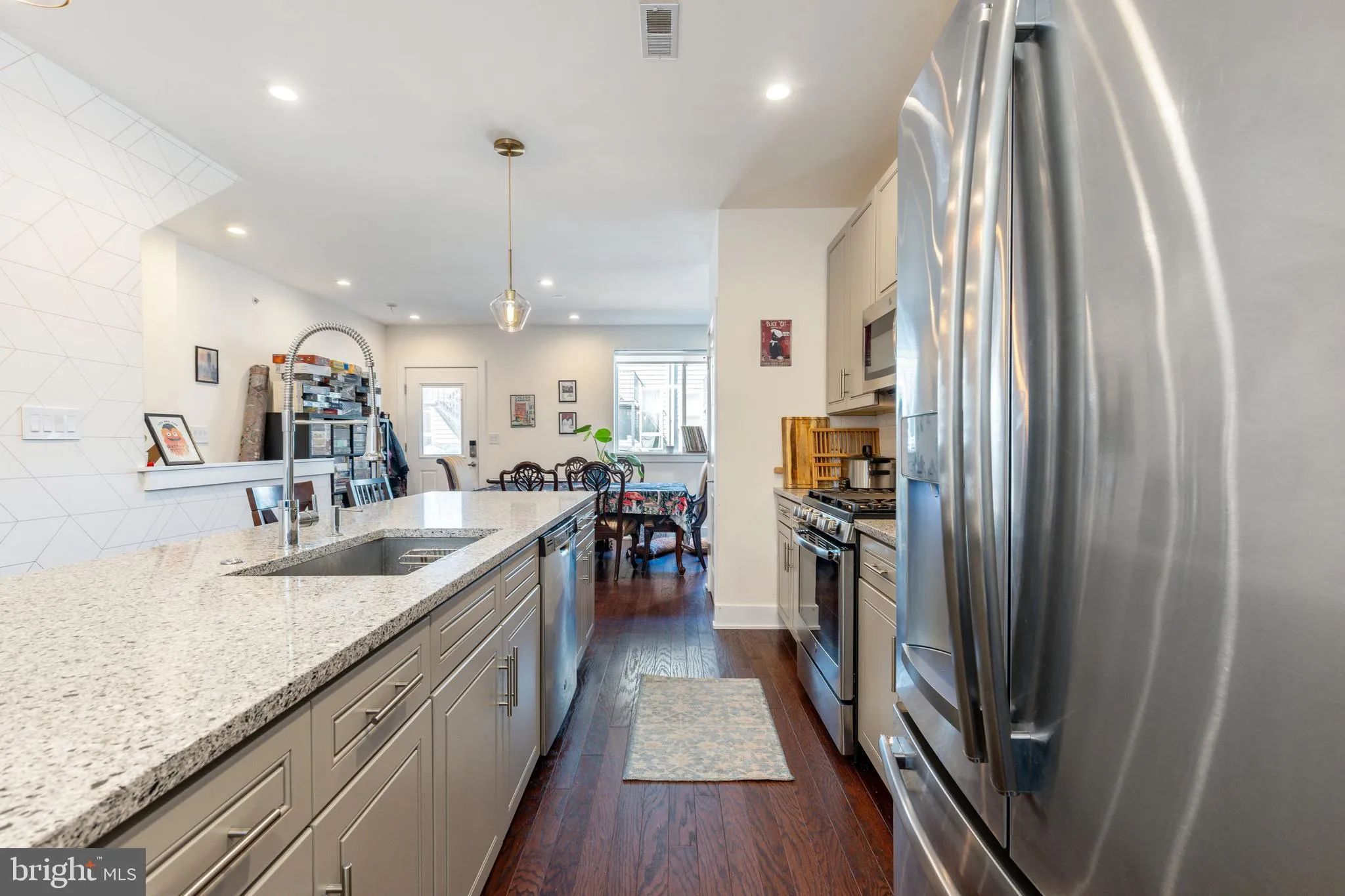 Philadelphia, Pennsylvania 19122, United States, 2 Bedrooms Bedrooms, ,2 BathroomsBathrooms,Residential,Active,93324